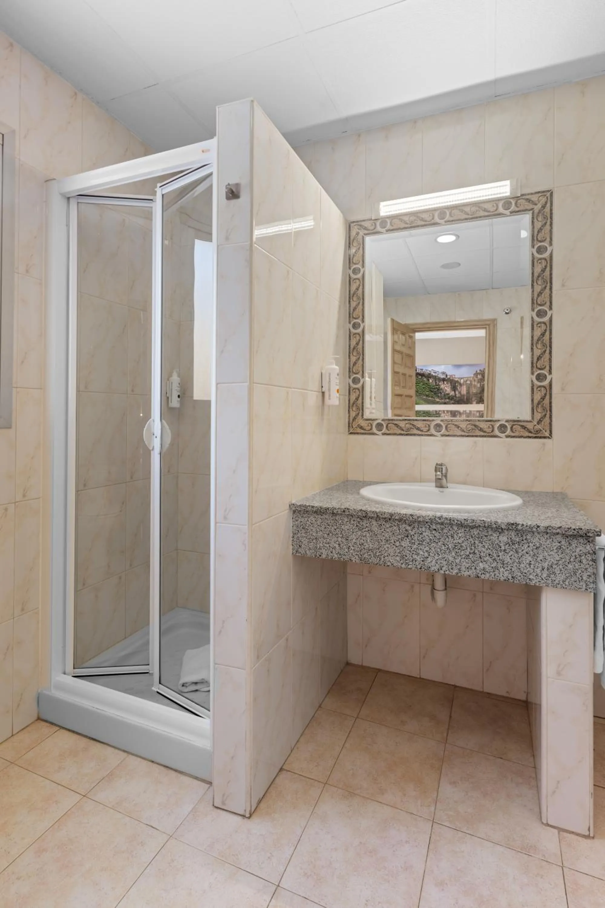 Bathroom in Vas Málaga Ciudad