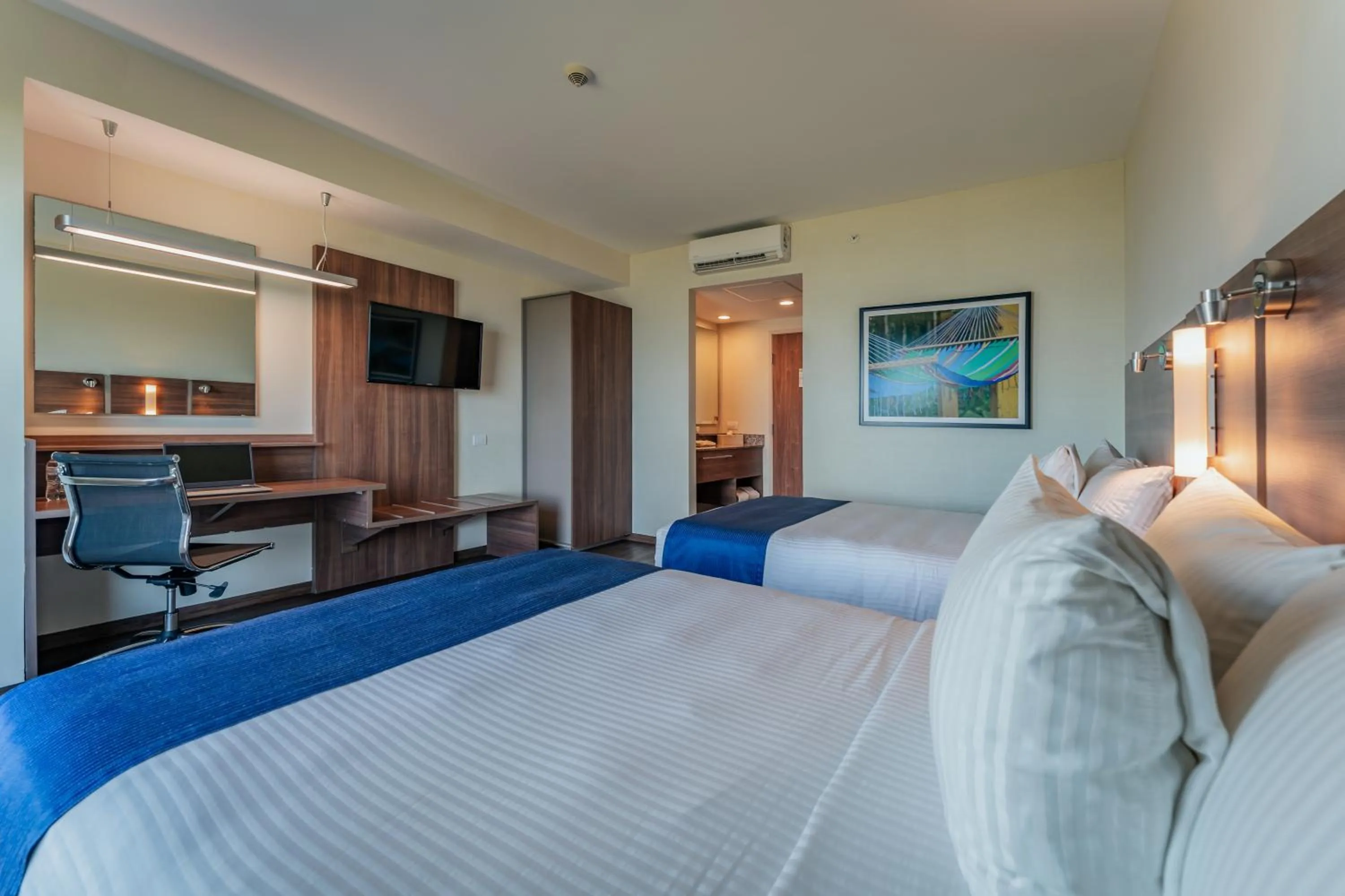 Bed in La Venta Inn Ciudad del Carmen