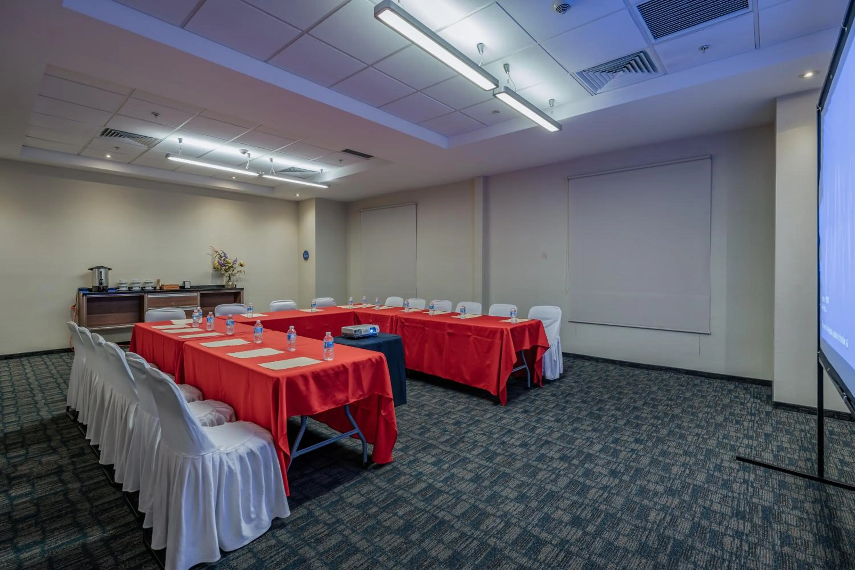 Meeting/conference room in La Venta Inn Ciudad del Carmen