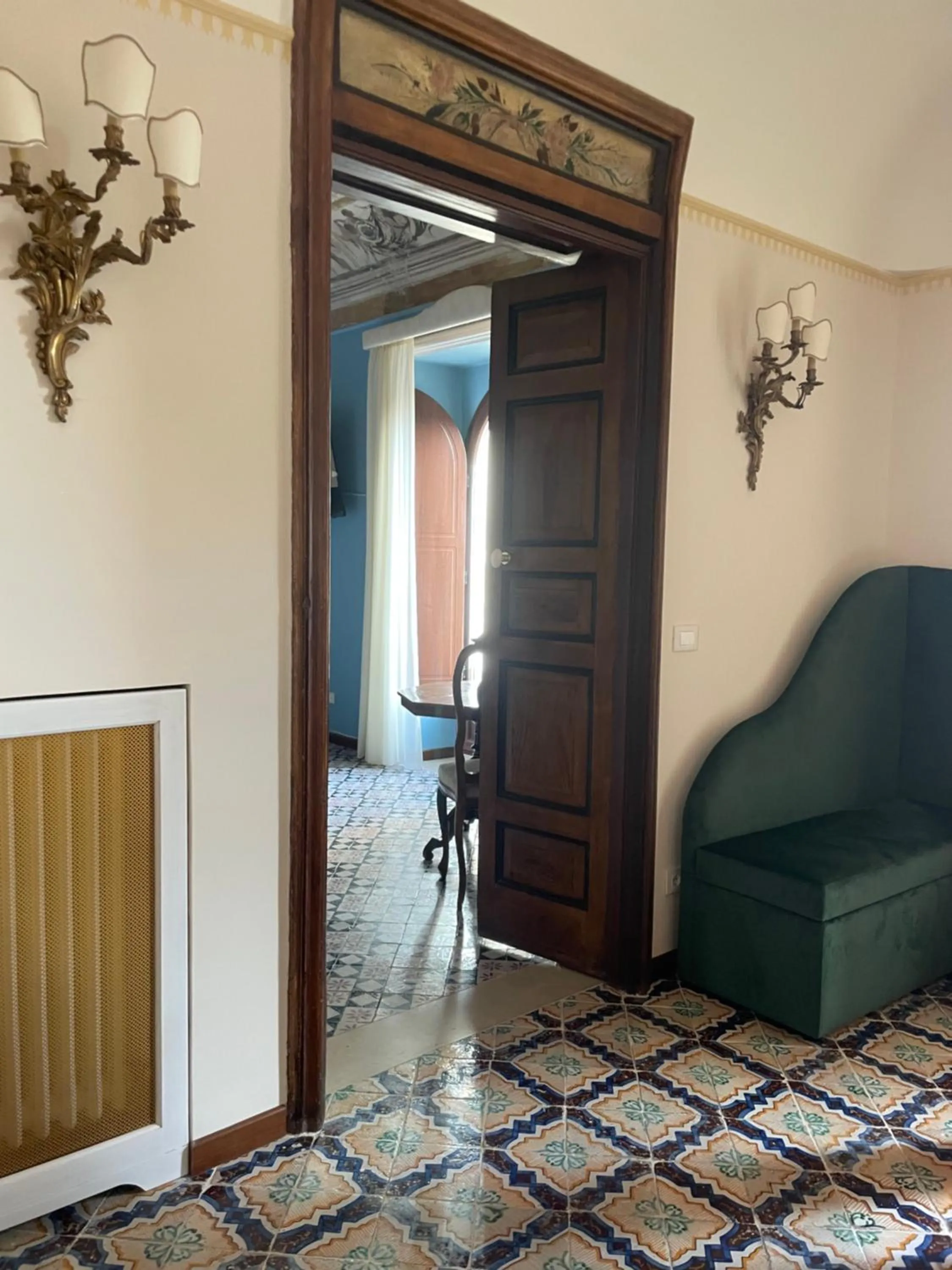 Communal lounge/ TV room in Dimora del Duomo