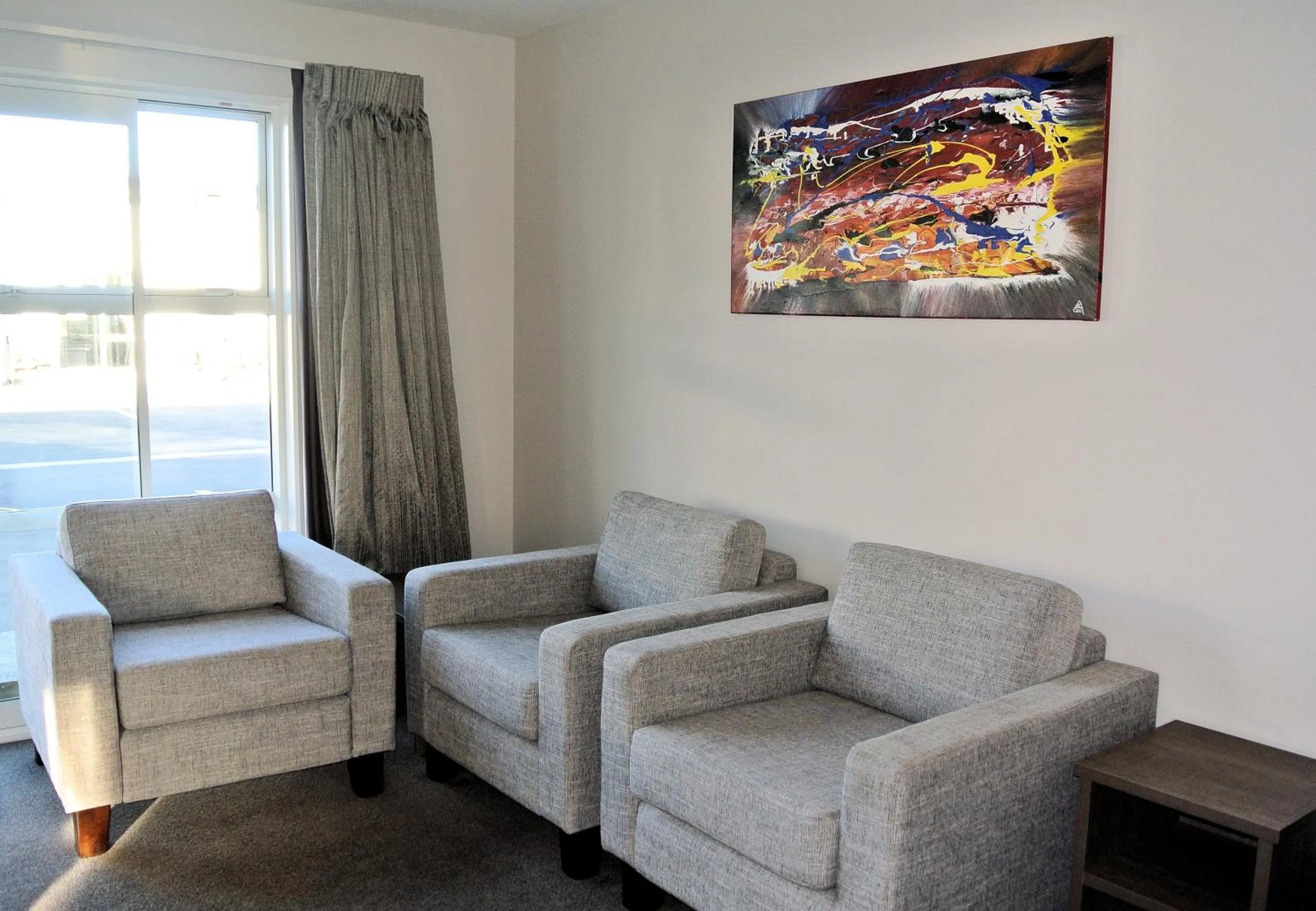 Photo of the whole room in Oxford Village Motels