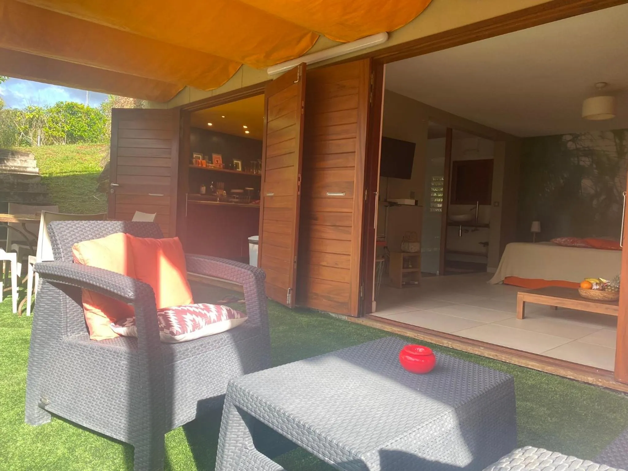 Patio in Aluna Ecolodge