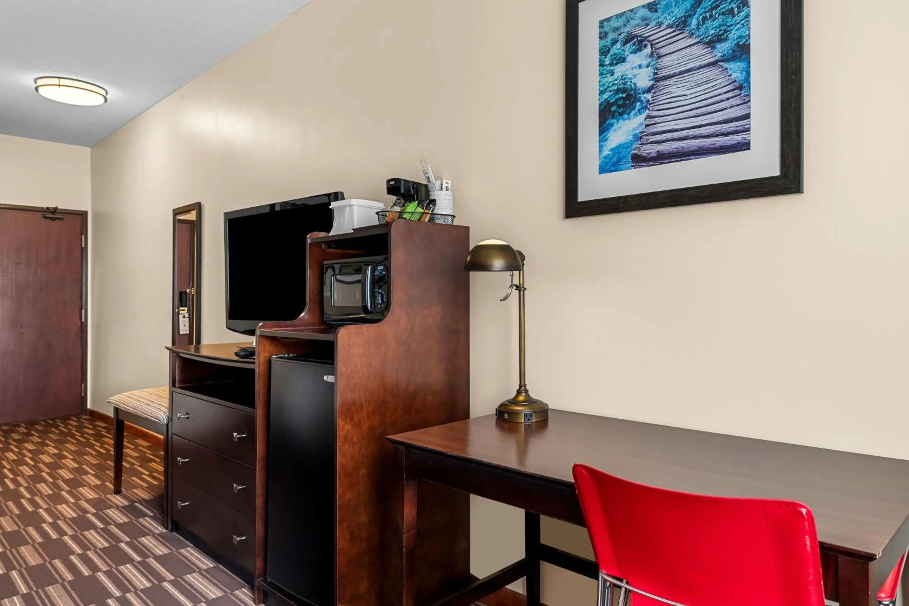 Bedroom in Best Western University Inn