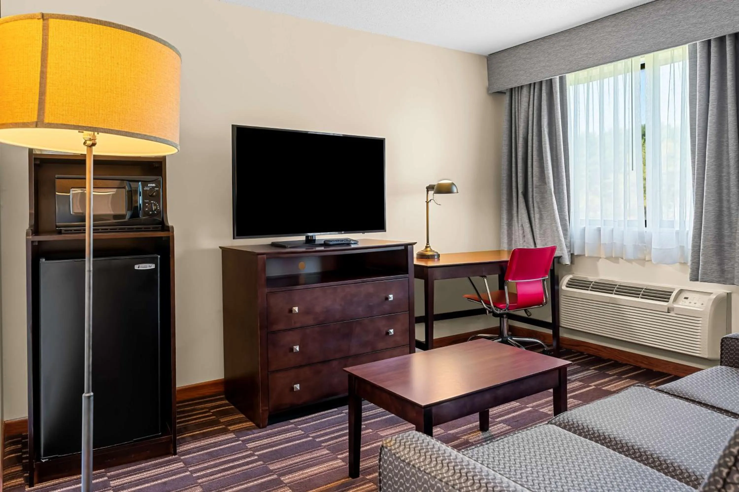 Photo of the whole room in Best Western University Inn