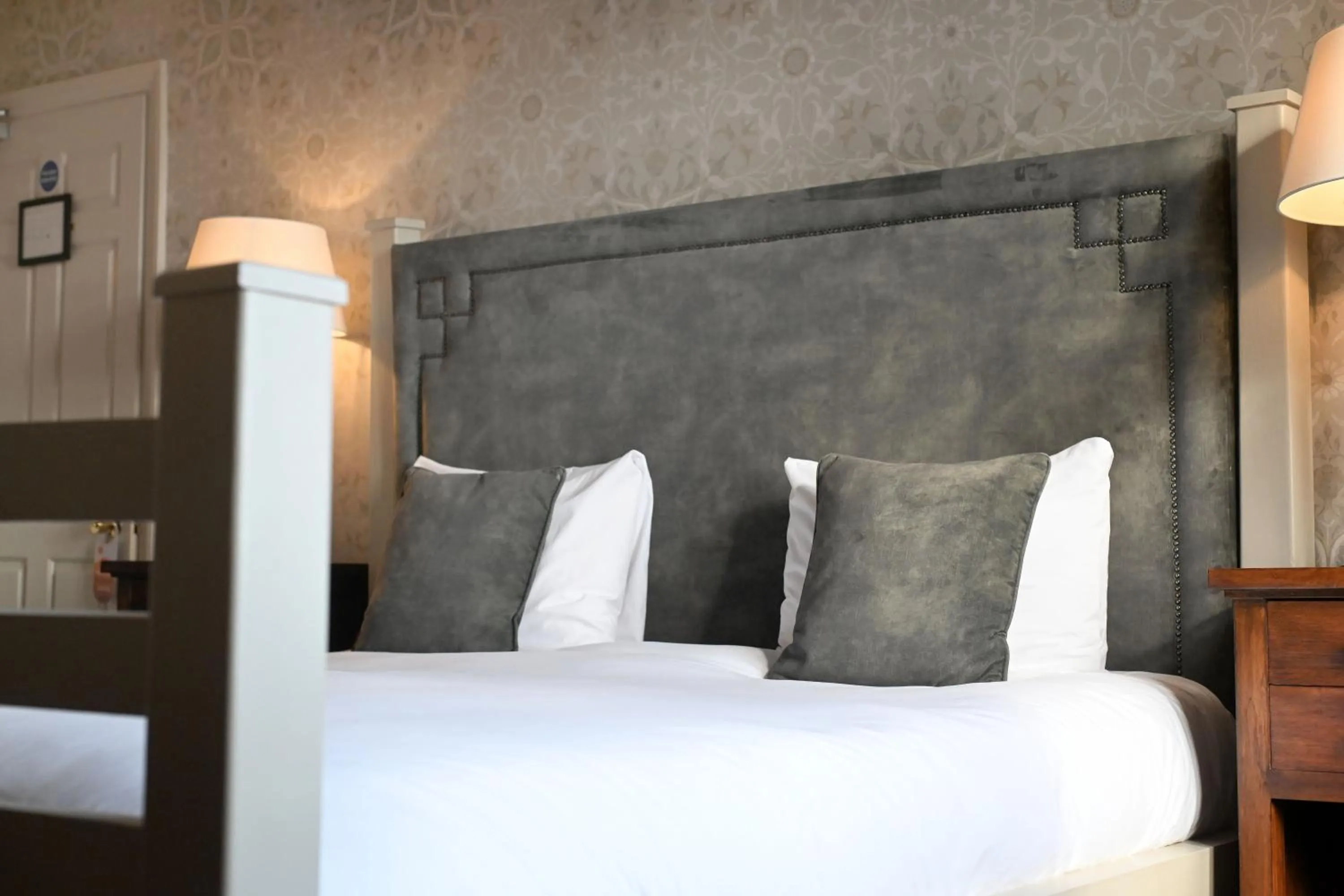 Bedroom, Bed in Stanton Manor Hotel