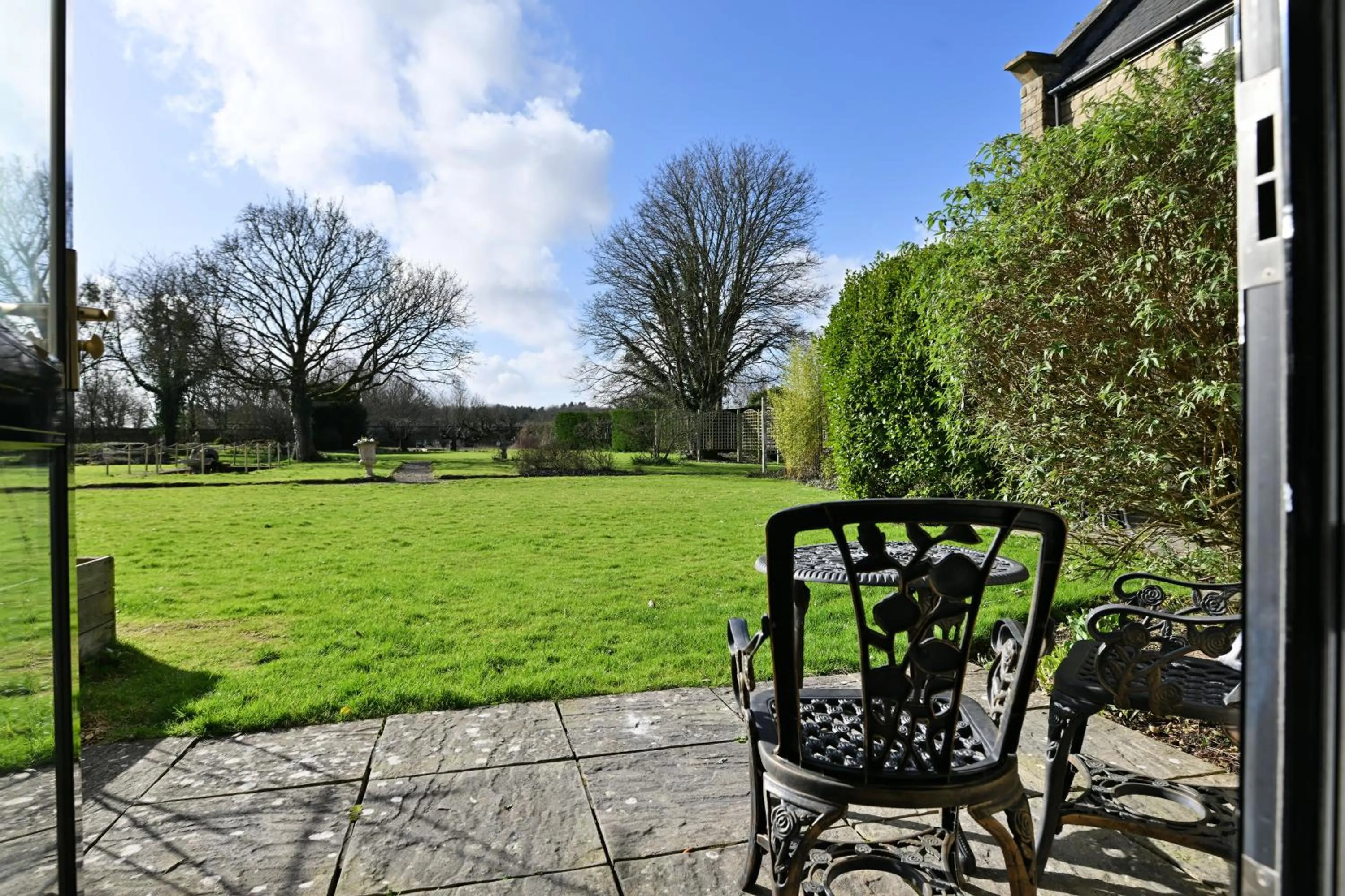 Patio in Stanton Manor Hotel
