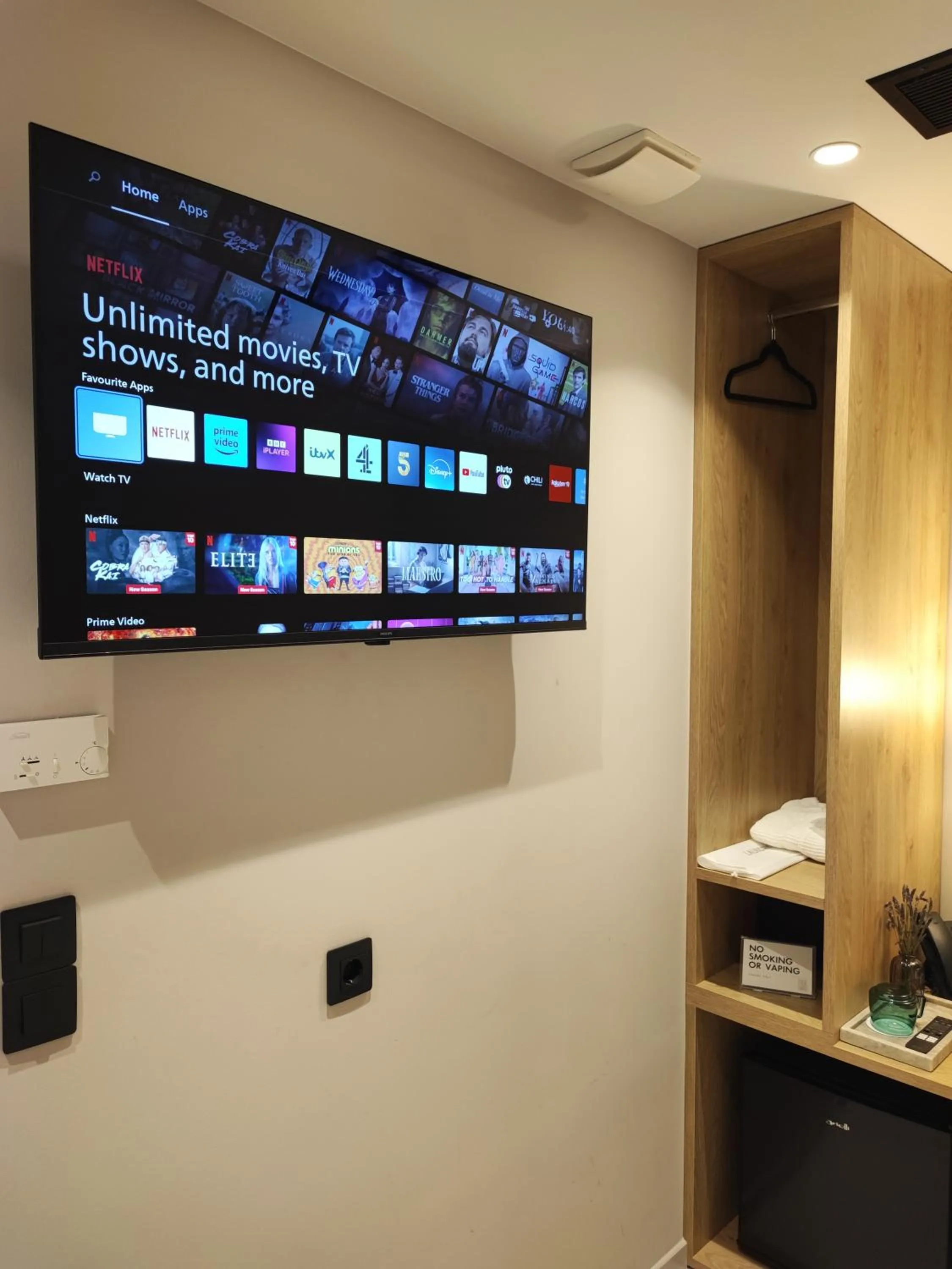 Regal Hotel Mitropoleos