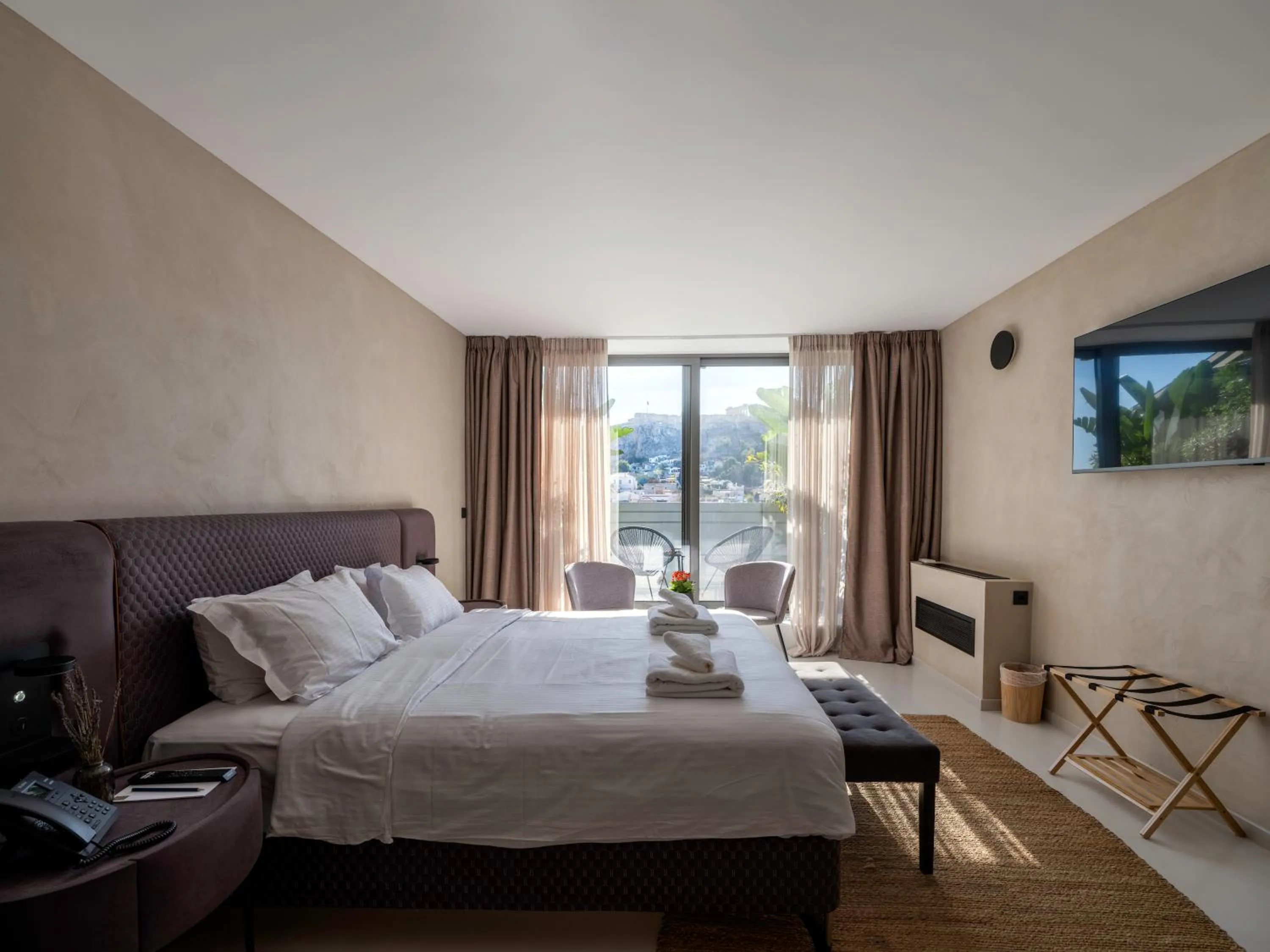 Bed in Regal Hotel Mitropoleos