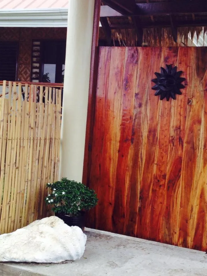 Liwayway sa Bohol Pamilacan Resort