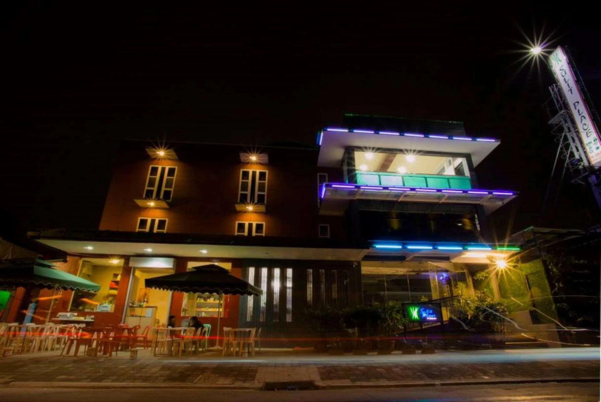 Facade/entrance in Sulit Place