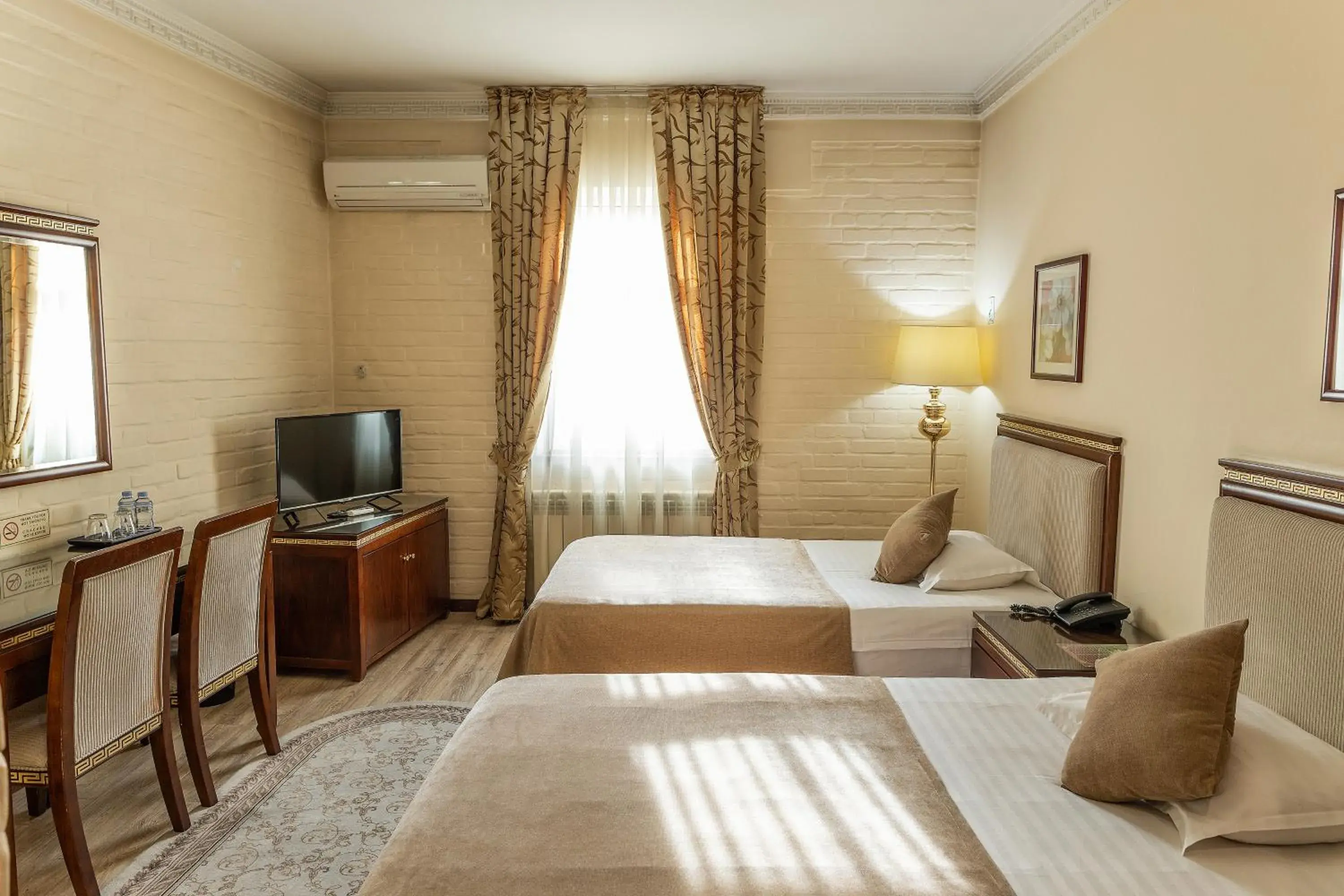 Standard Twin Room in SAMIR HOTEL Standard Twin Room in SAMIR HOTEL