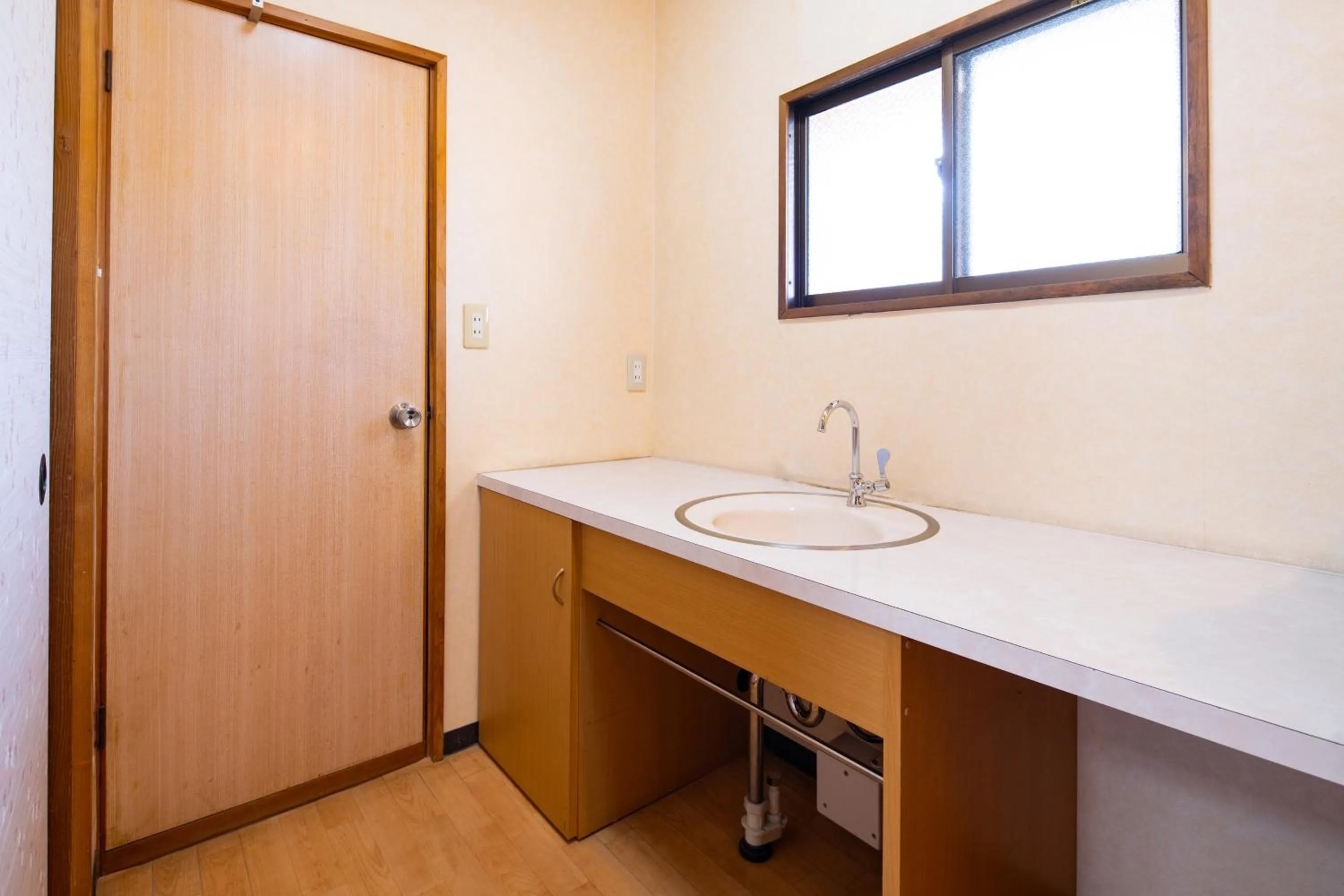 Photo of the whole room in Hozanso Beppu