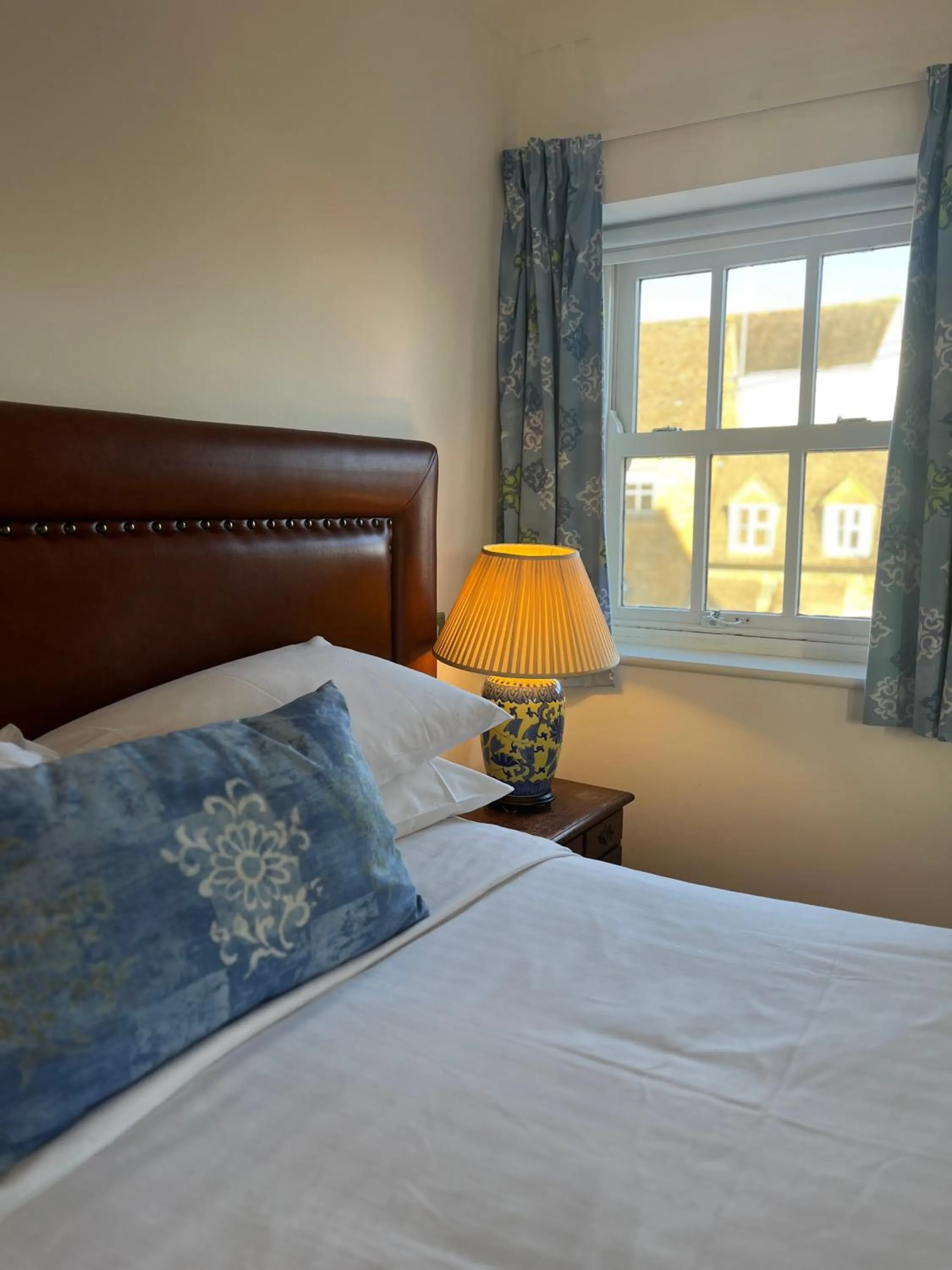 Bedroom, Bed in Noel Arms - "A Bespoke Hotel"