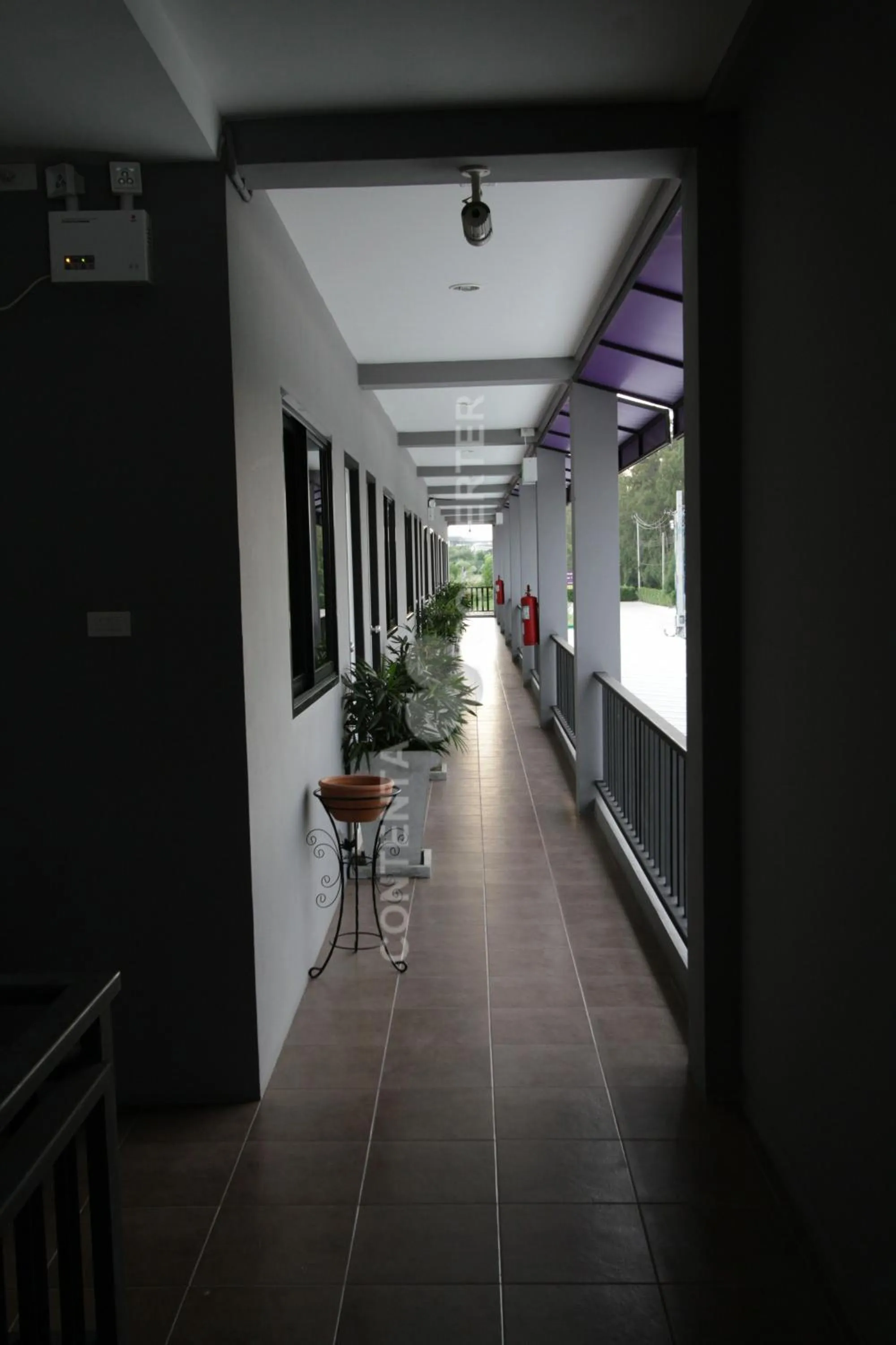 Eazy Motel B.a.n.g.n.a