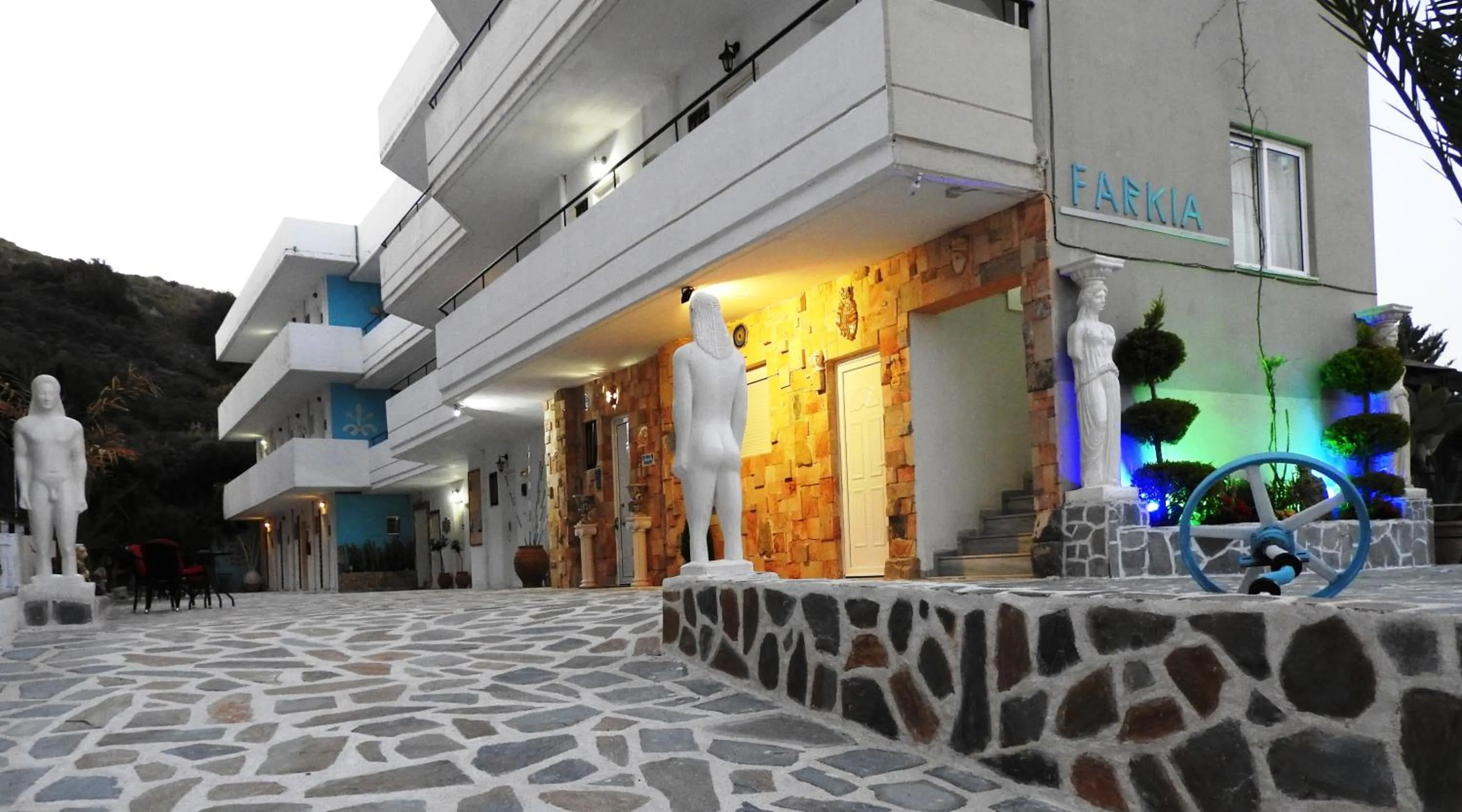 Garden in Farkia Exclusive Studios