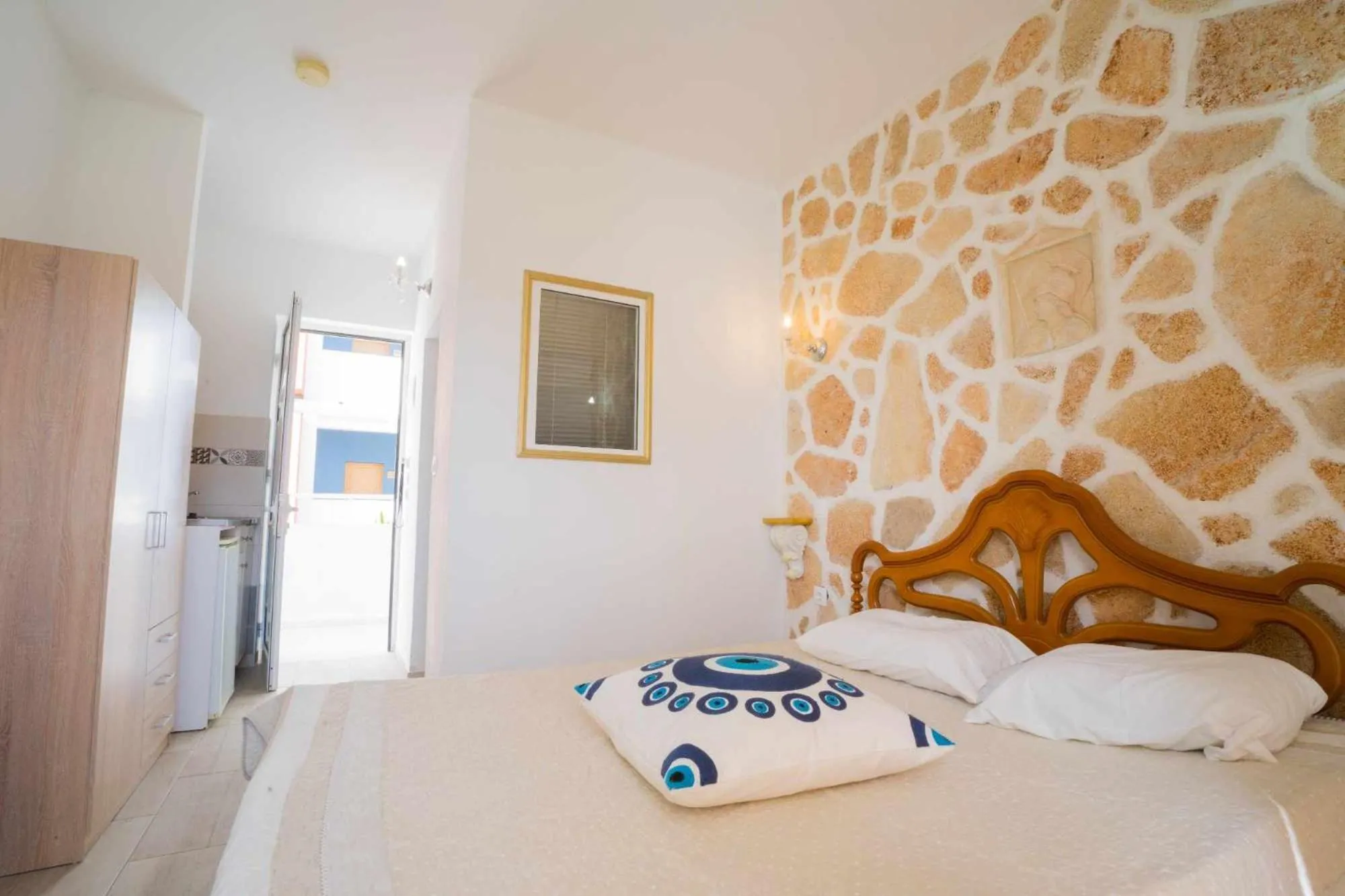 Kitchen or kitchenette, Bed in Farkia Exclusive Studios