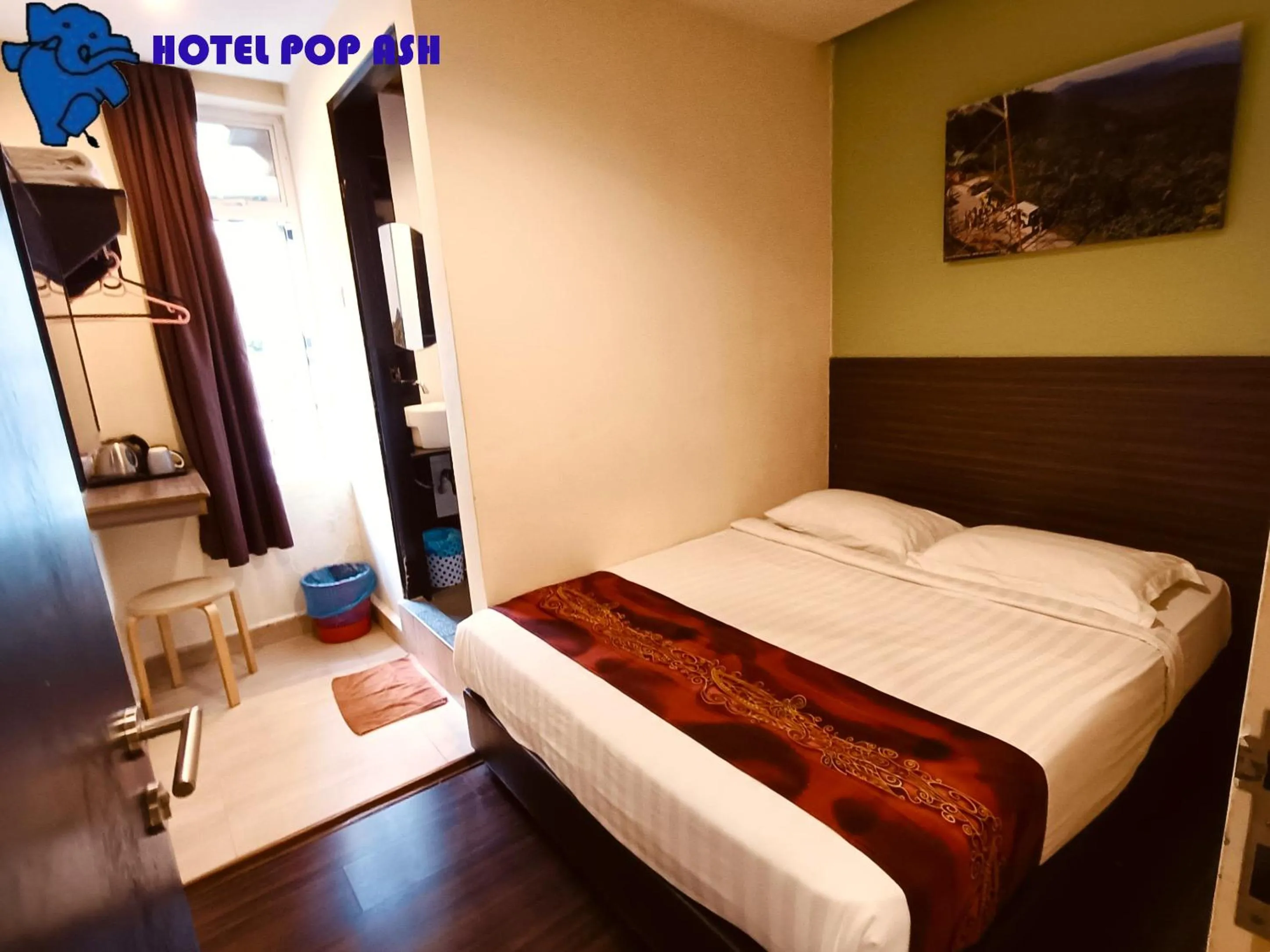 Bedroom, Bed in HOTEL POP ASH