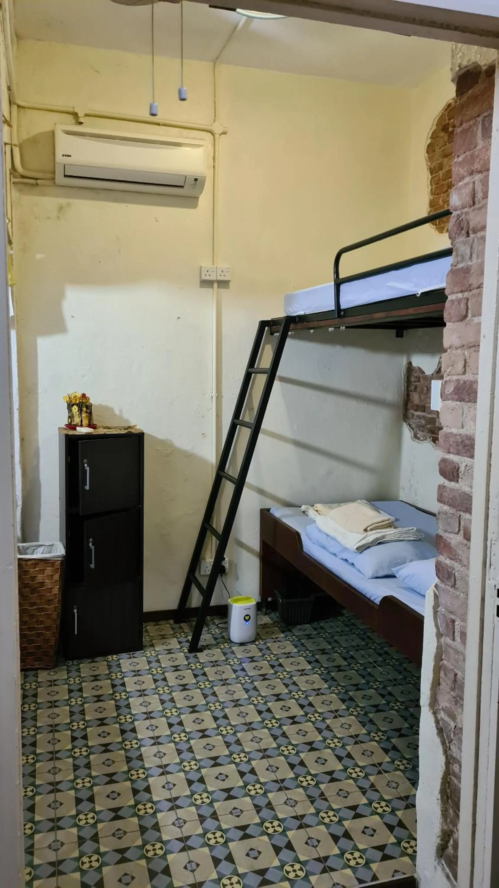 Bedroom, Bed in Sojourn Beds & Cafe