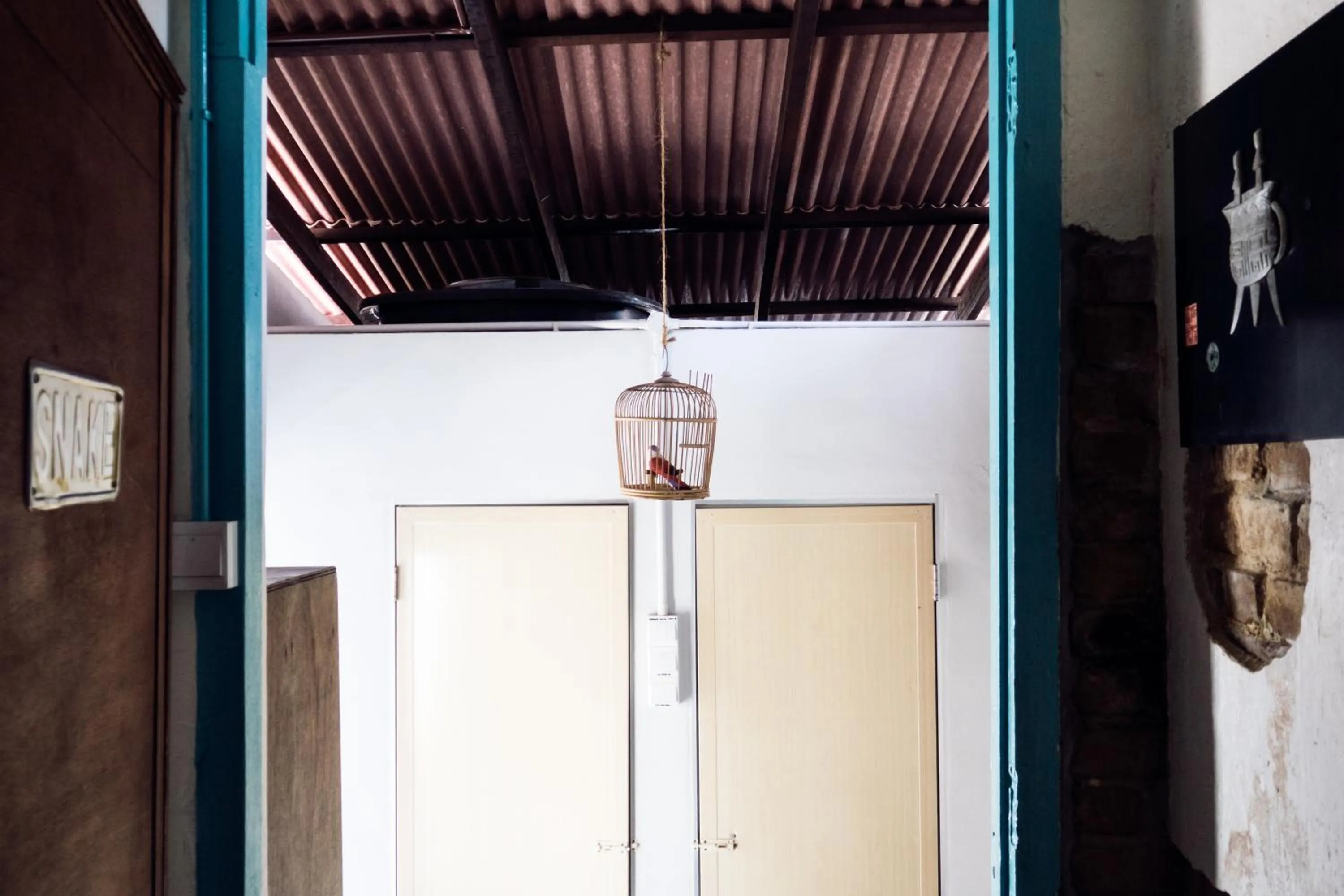 Communal lounge/ TV room in Sojourn Beds & Cafe