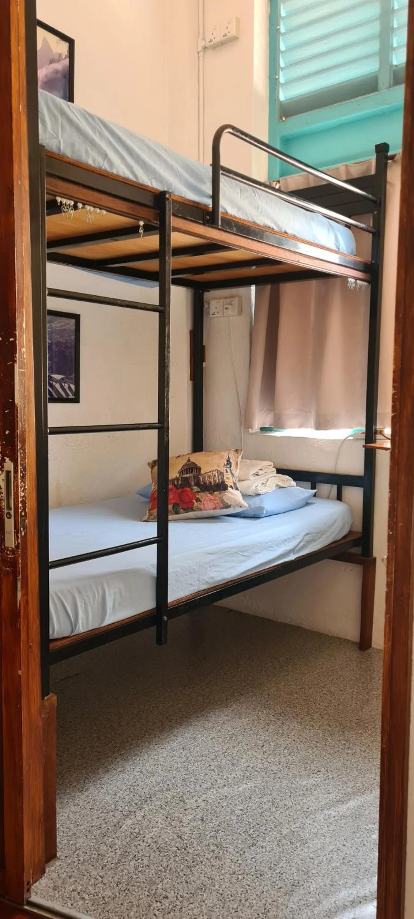 Photo of the whole room, Bed in Sojourn Beds & Cafe