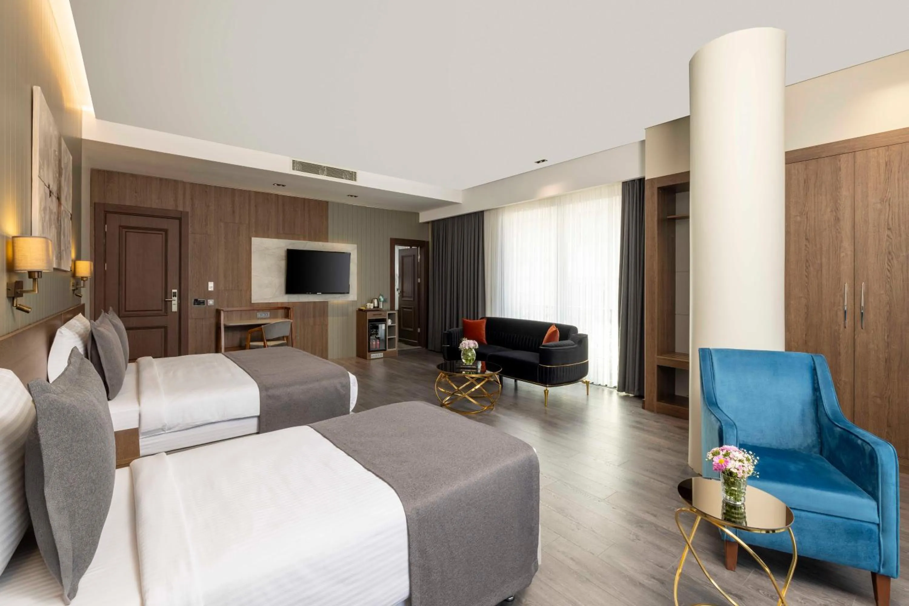 Photo of the whole room, Bed in Ezkar Bathonea Art İstanbul Hotel