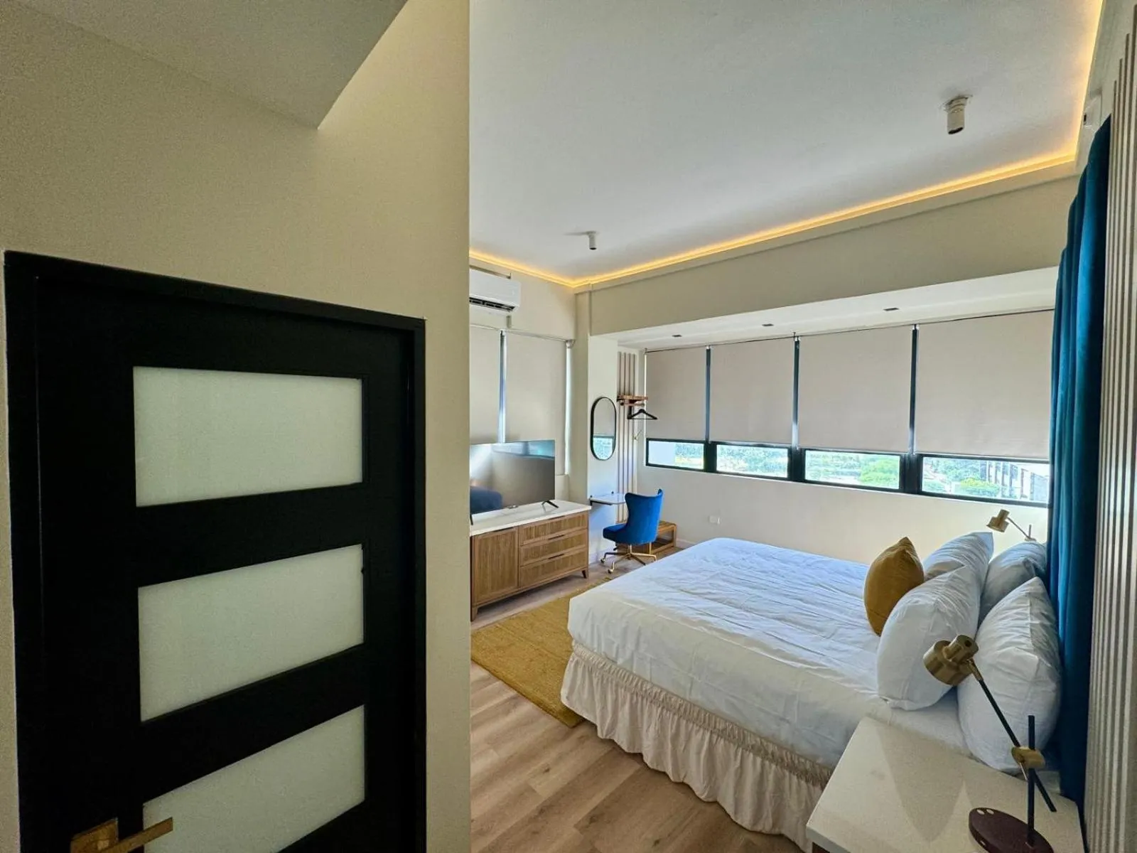 Bed in Metro Art Hotel