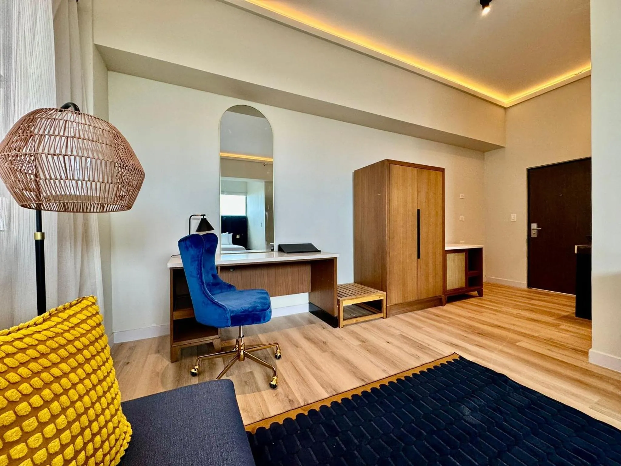 Living room in Metro Art Hotel