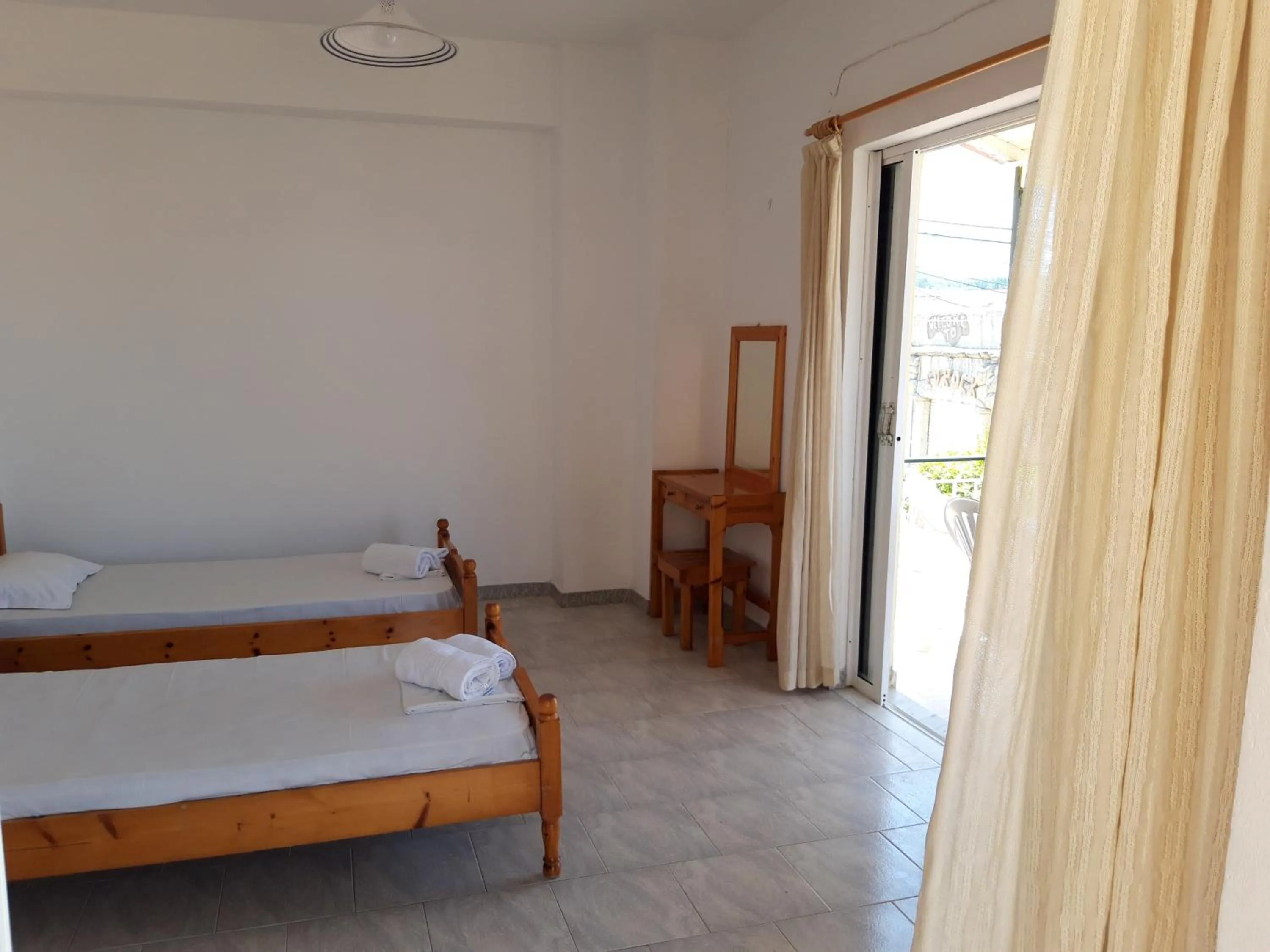 Kavos Central Gardens