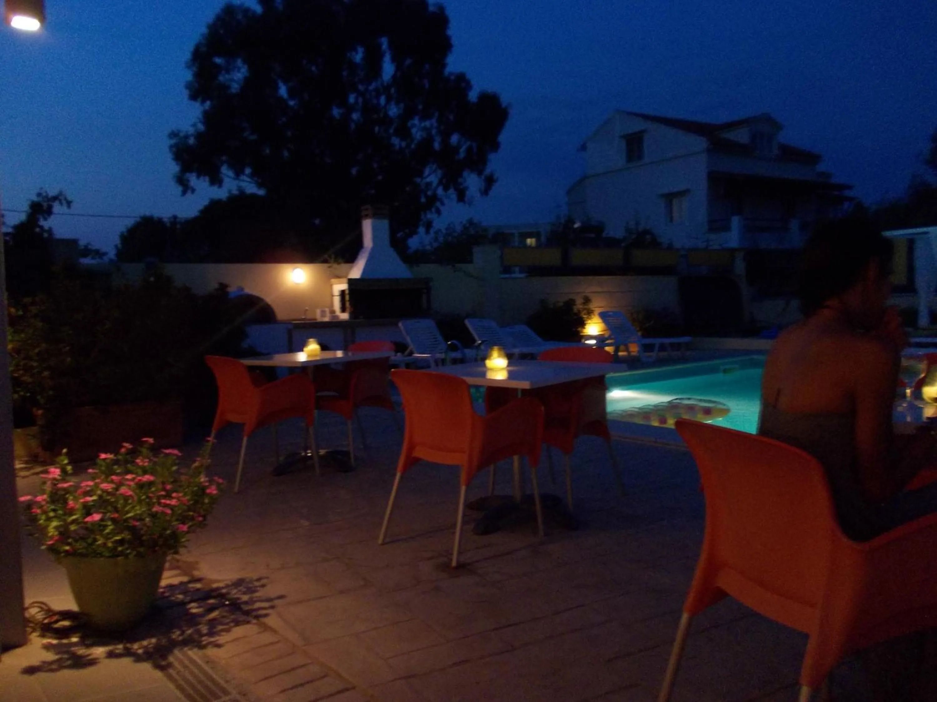 BBQ facilities in Kavos Central Gardens