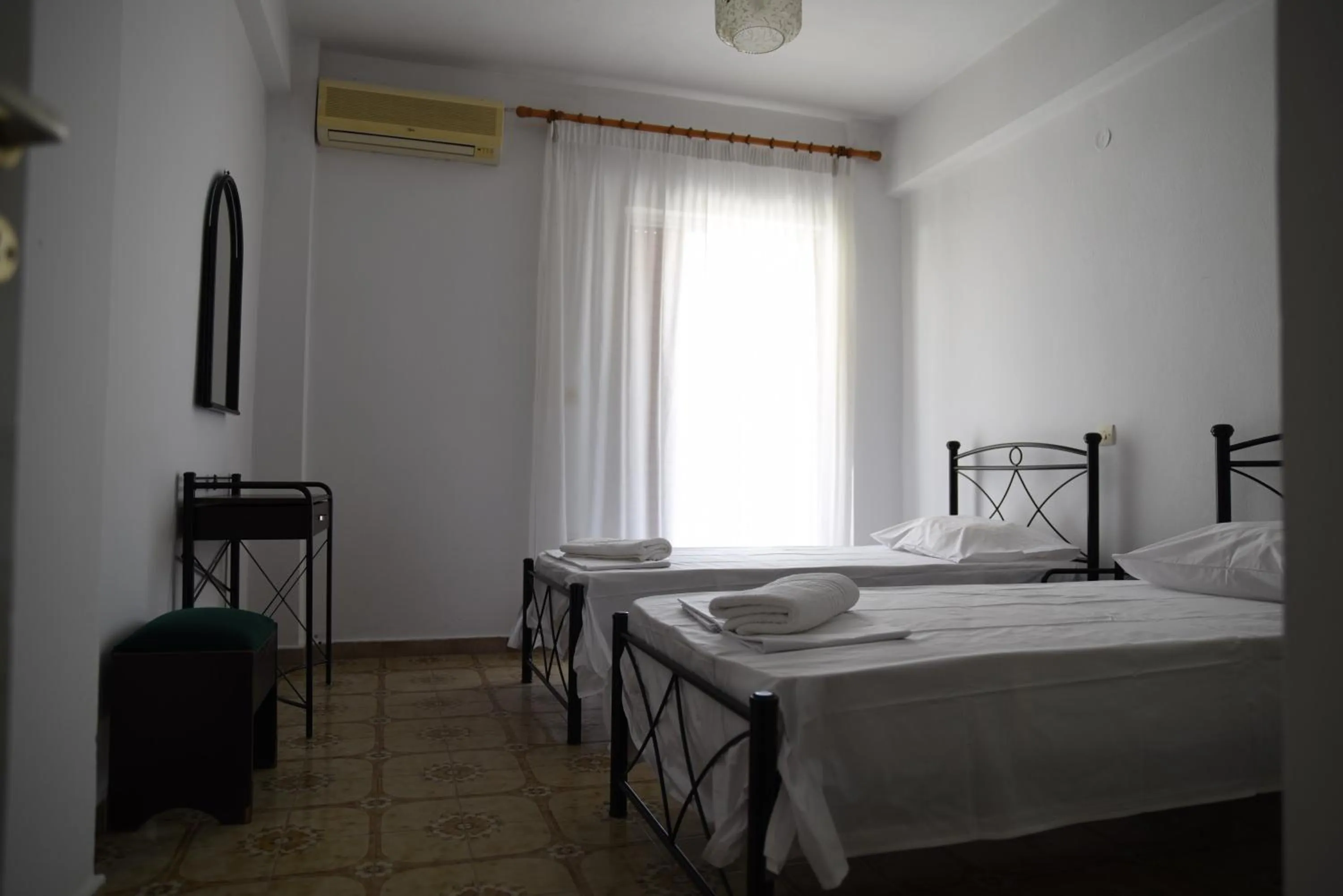 Kavos Central Gardens