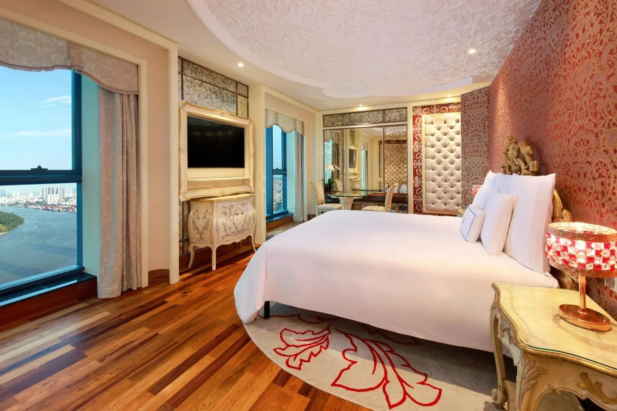 Romance Suite High Floor with Executive Lounge Access in The Reverie Saigon Romance Suite High Floor with Executive Lounge Access in The Reverie Saigon