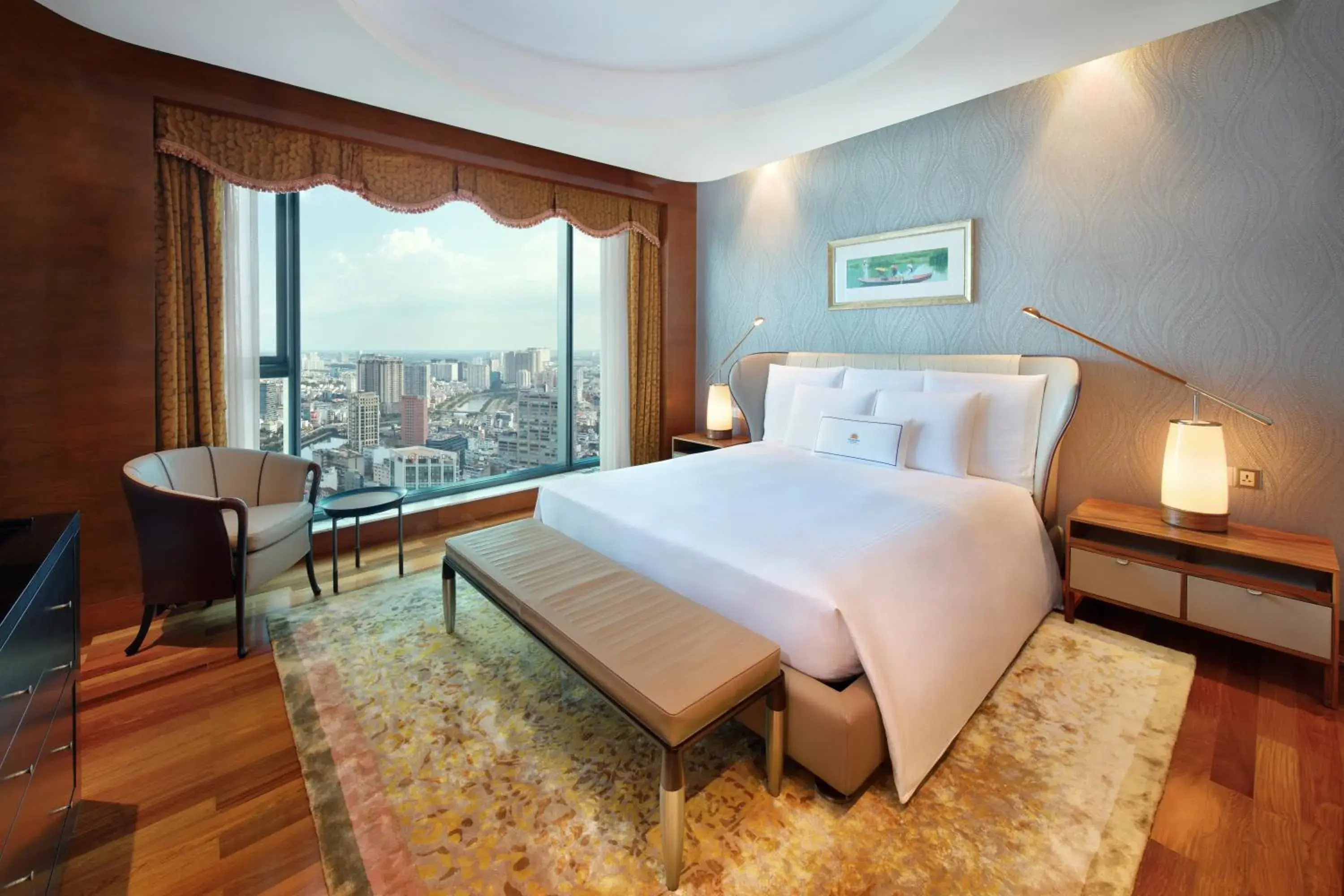 Executive Suite High Floor with Executive Lounge Access in The Reverie Saigon Executive Suite High Floor with Executive Lounge Access in The Reverie Saigon