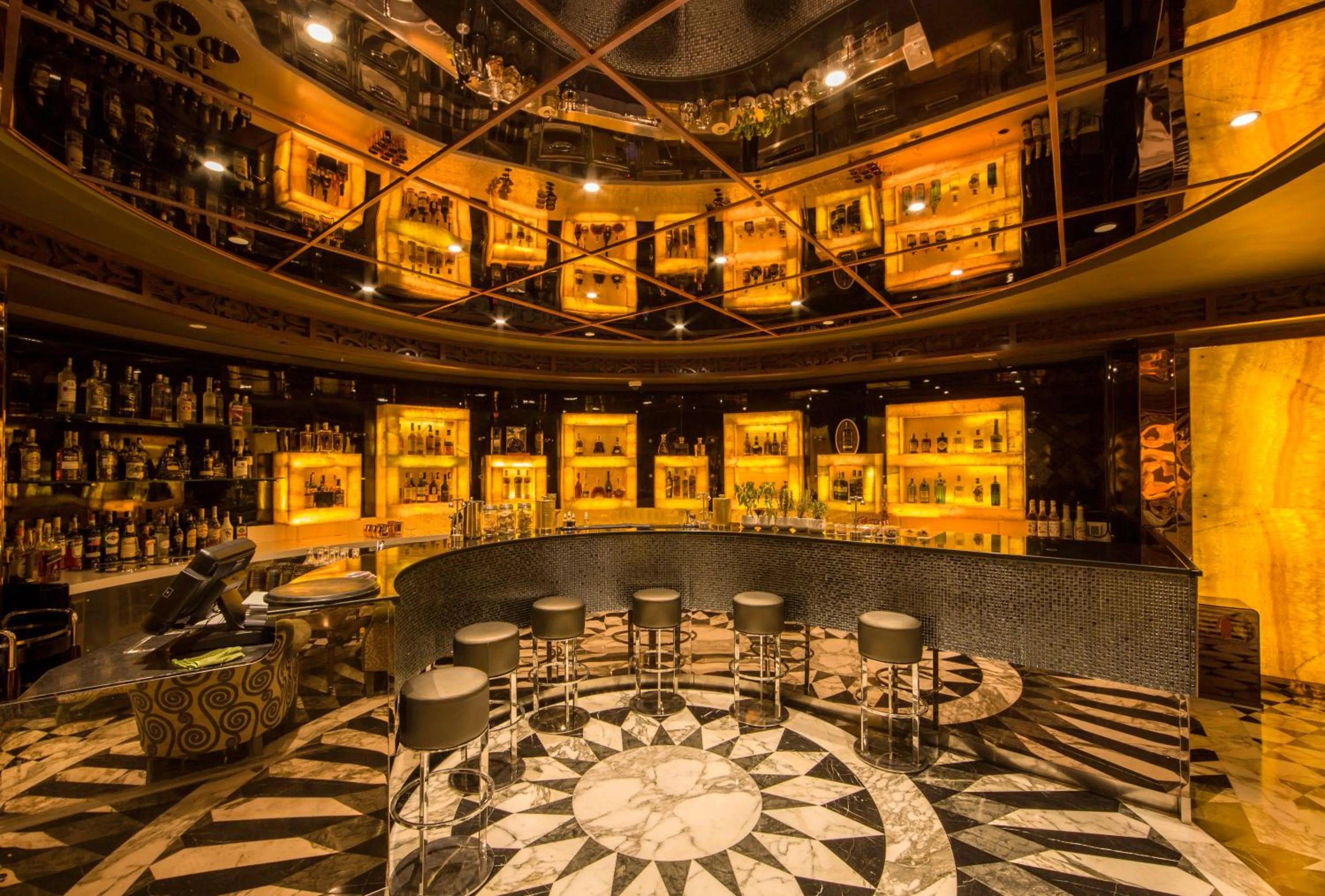 Restaurant/places to eat in The Reverie Saigon