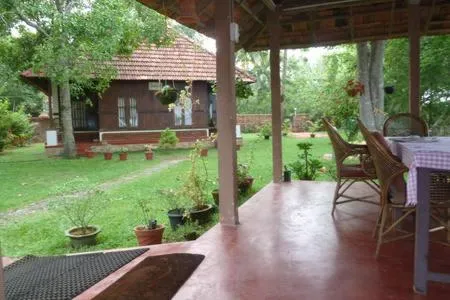 Lovedale Lakeside Homestay