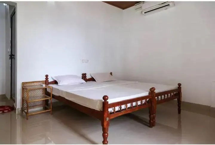Bed in Lovedale Lakeside Homestay