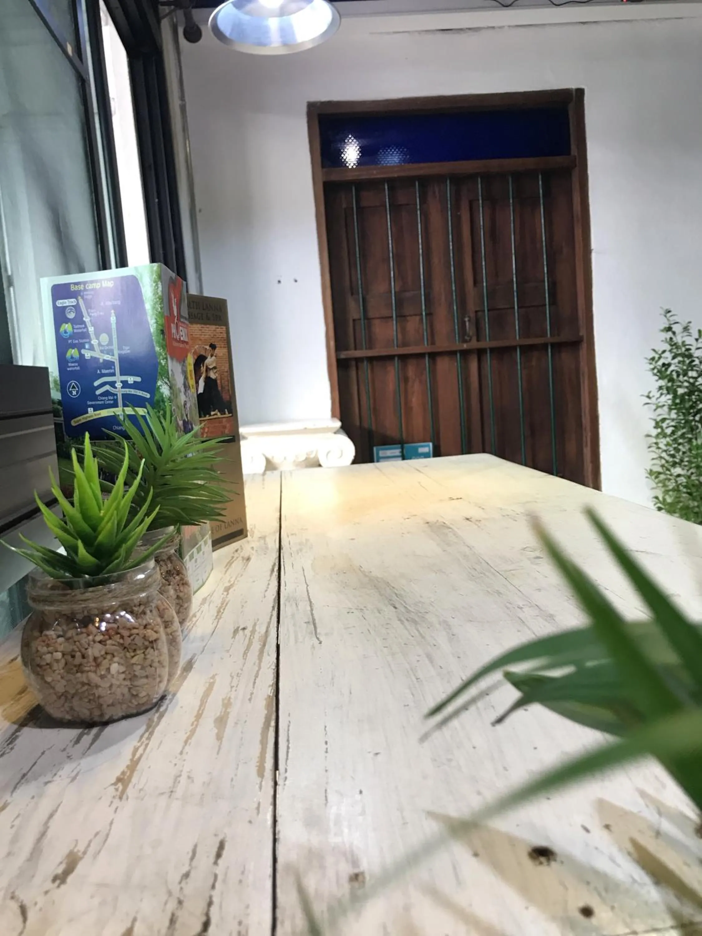 Communal lounge/ TV room in Lanna Hostel