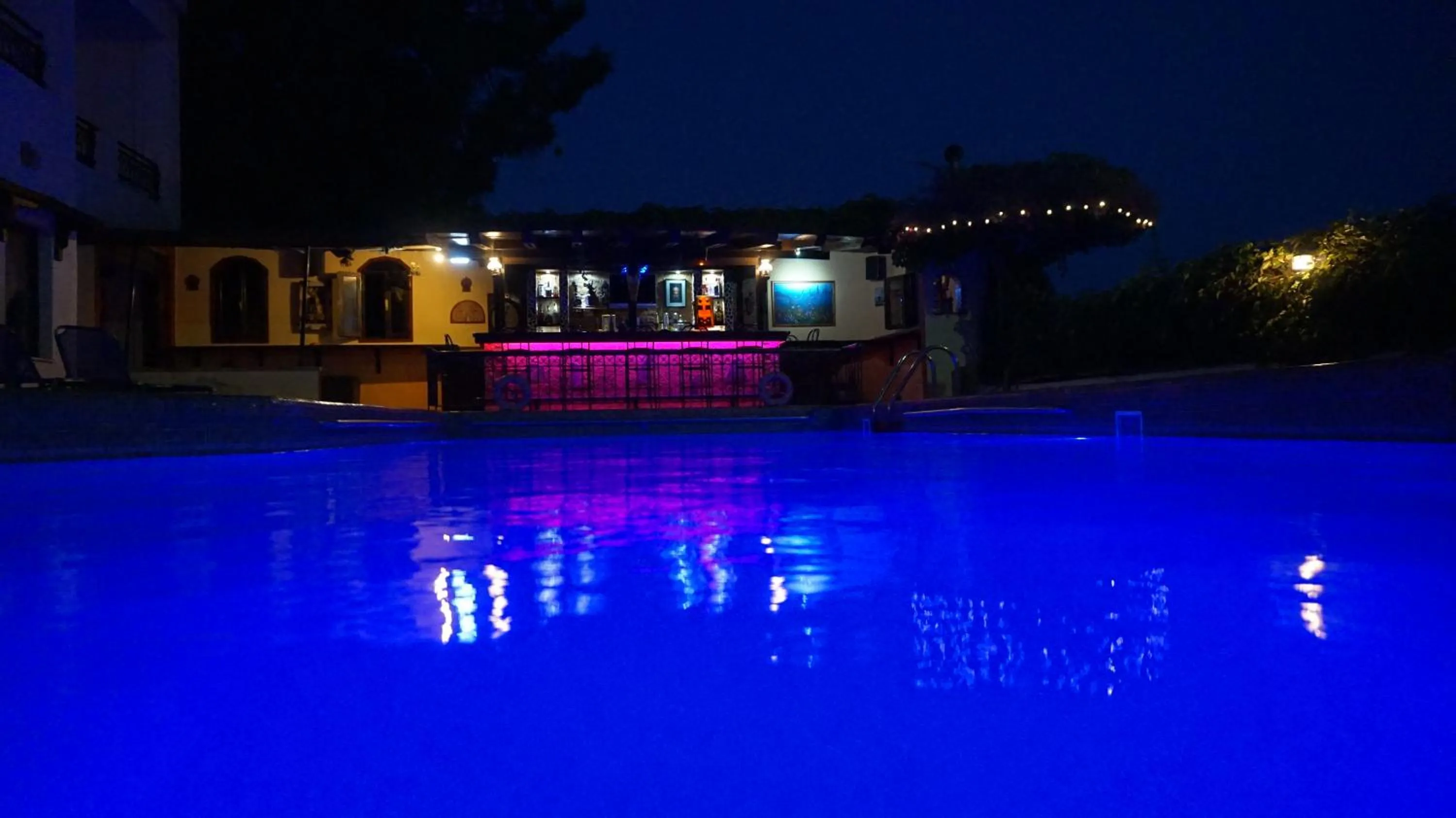 Swimming pool in Hotel Mary