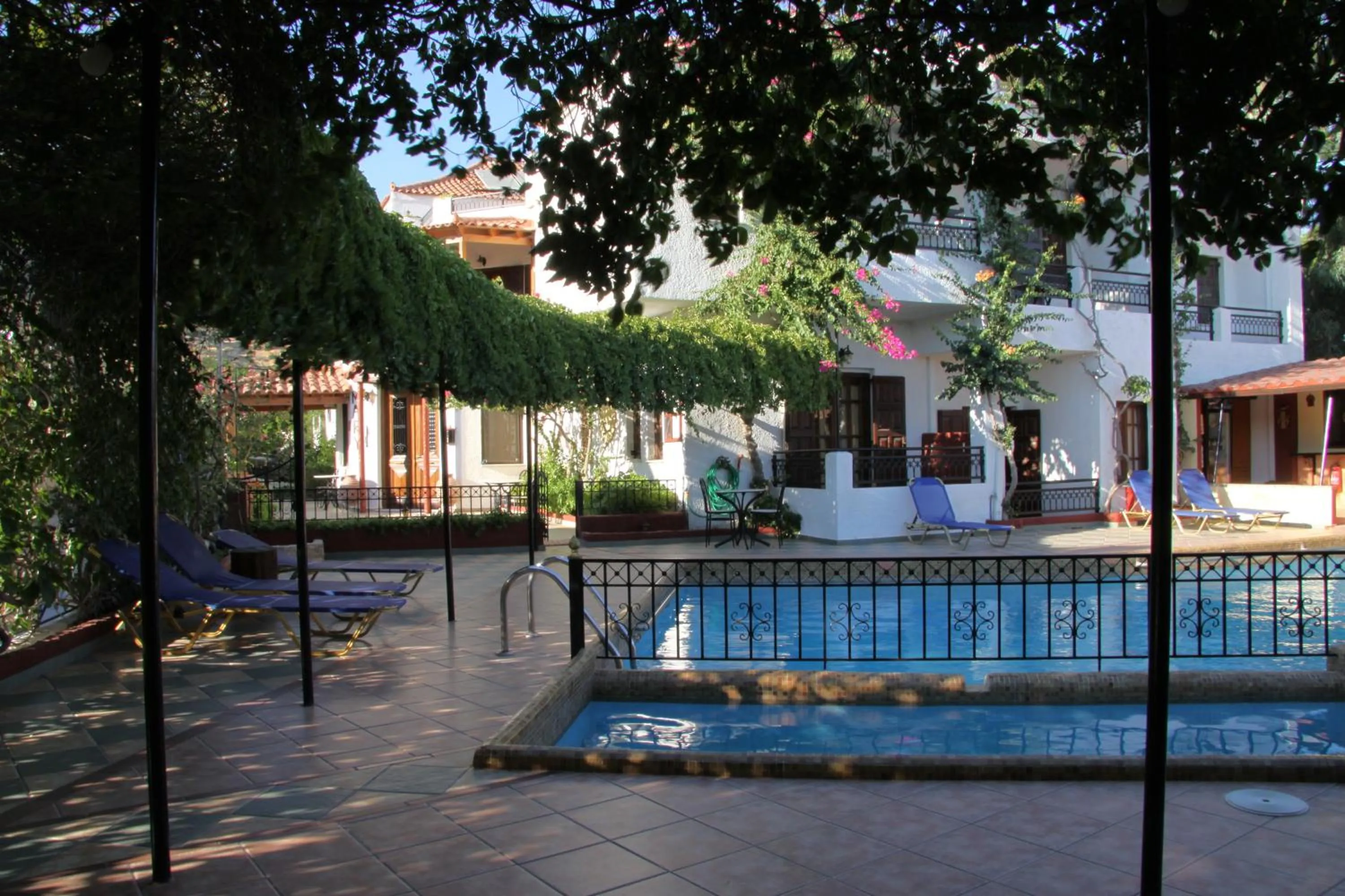Facade/entrance in Hotel Mary