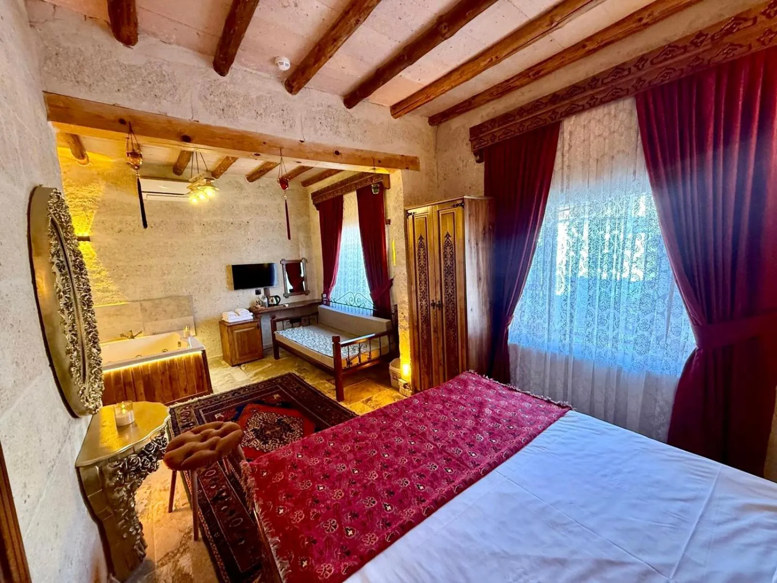 Bed in Avanos Suites