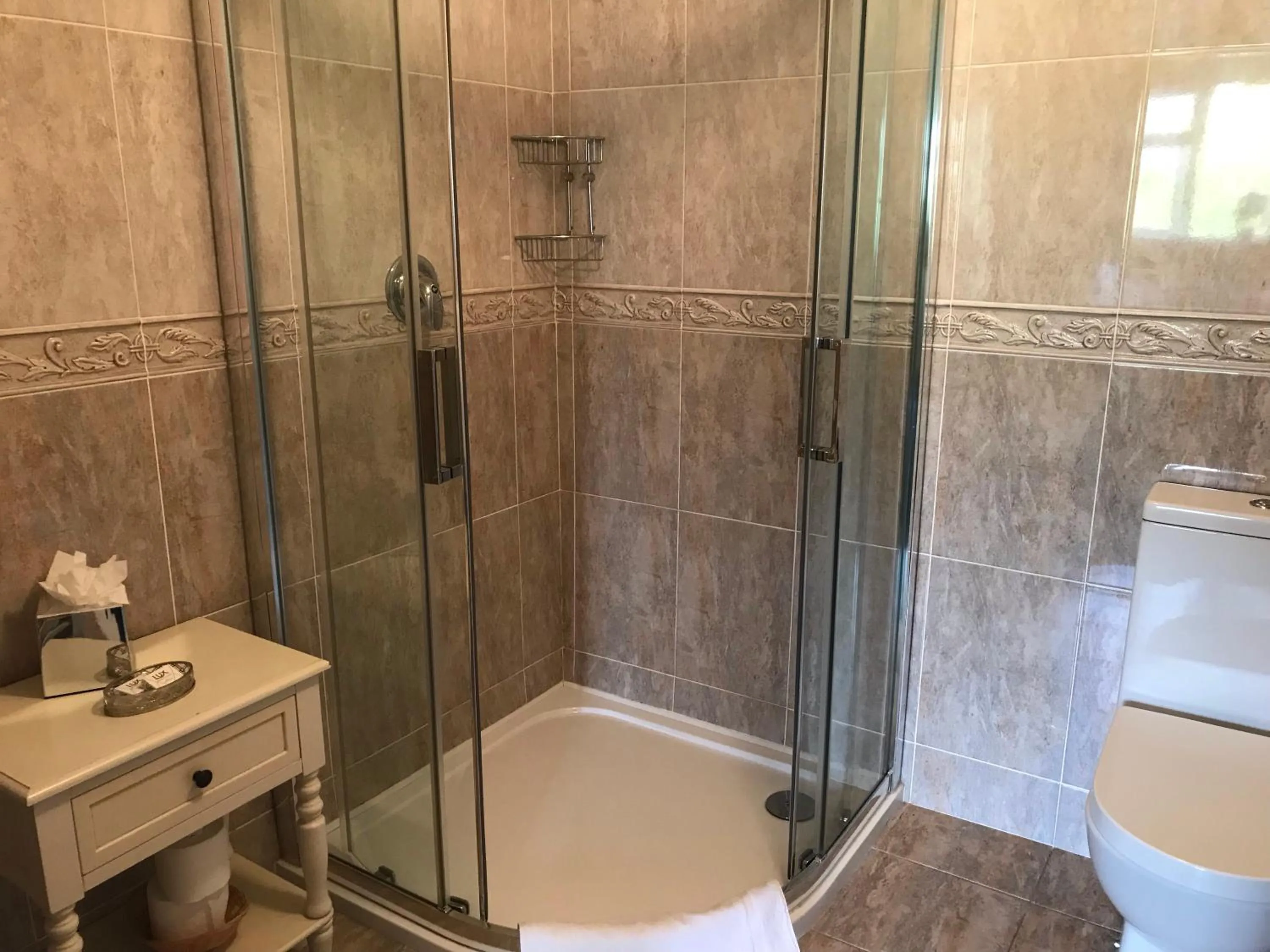 Toilet in The Lantern Townhouse