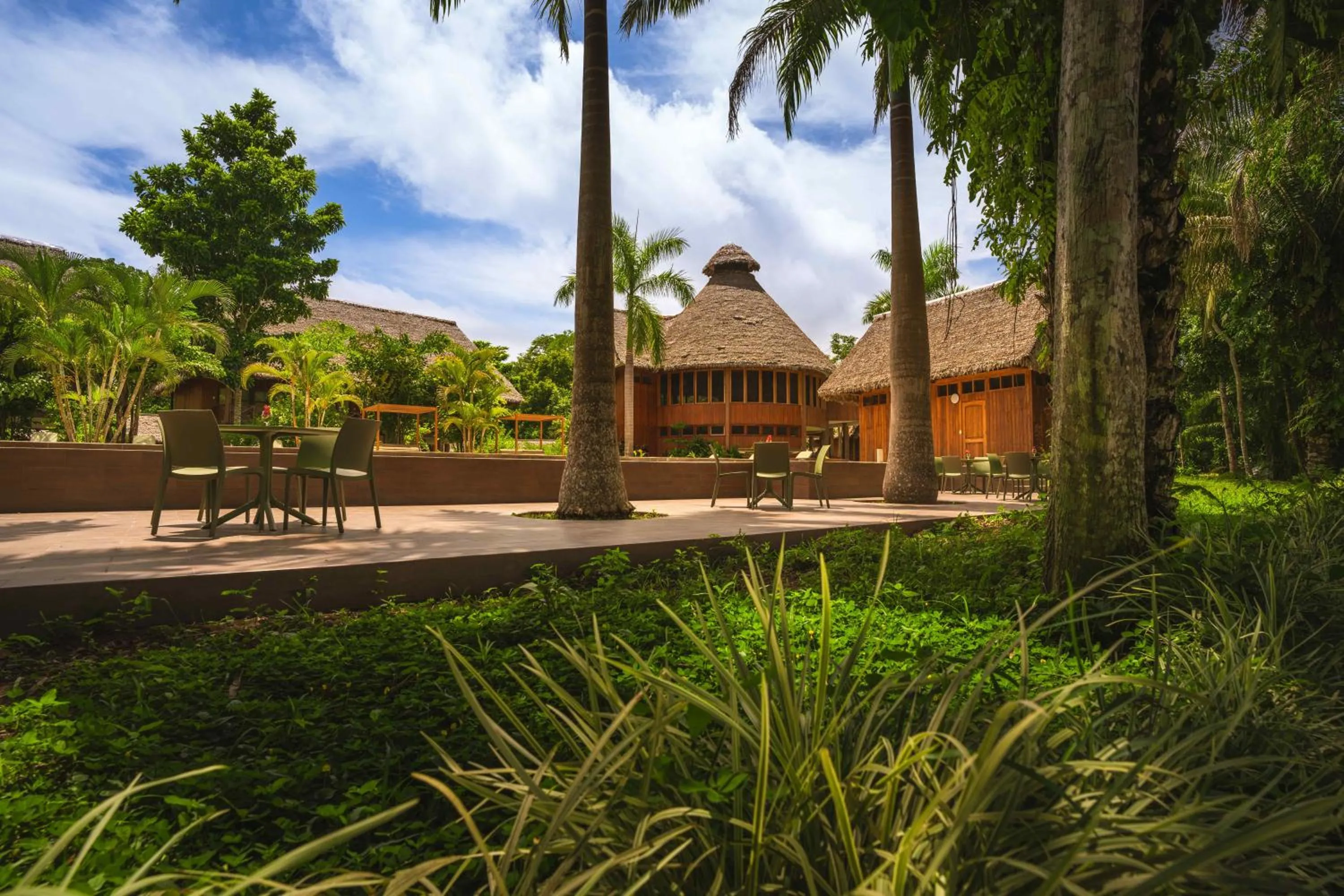 Swimming pool in IKAM Riverview Amazon Lodge - Asociado Casa Andina