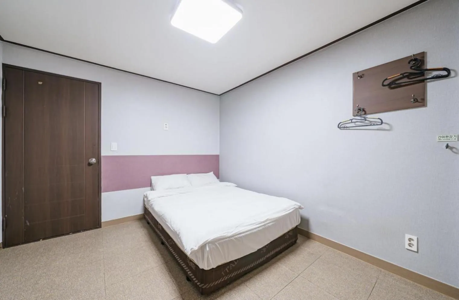 Bed in Manhattan Hotel