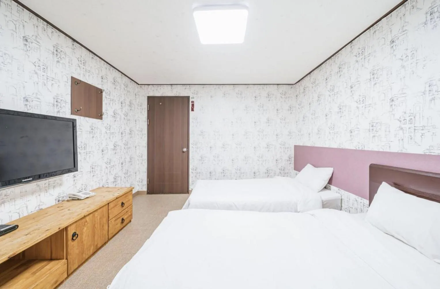 Bed in Manhattan Hotel