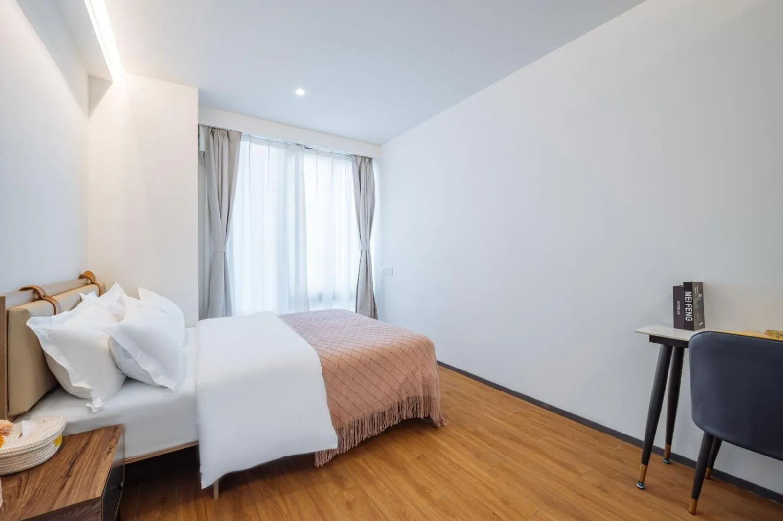 Bed in Ketangxuan Hotel -Shanghai Railway Station Baoshan Road Subway Station