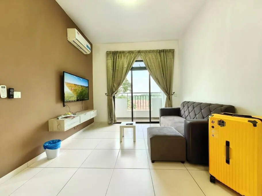 Bed in Skyview 0505 6Pax Aeon Lego netlflix 100mbps STAY