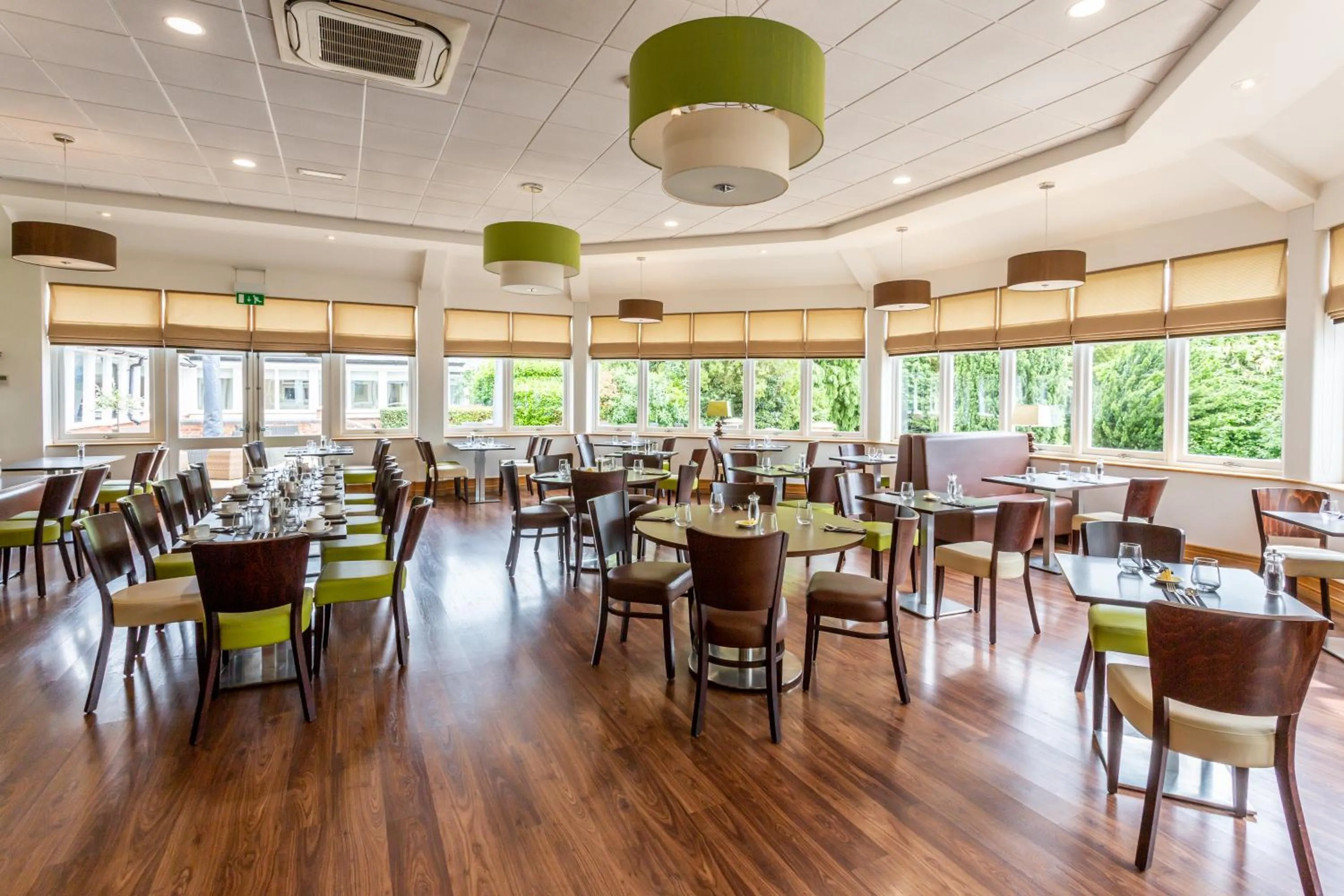 Restaurant/places to eat in Ardencote