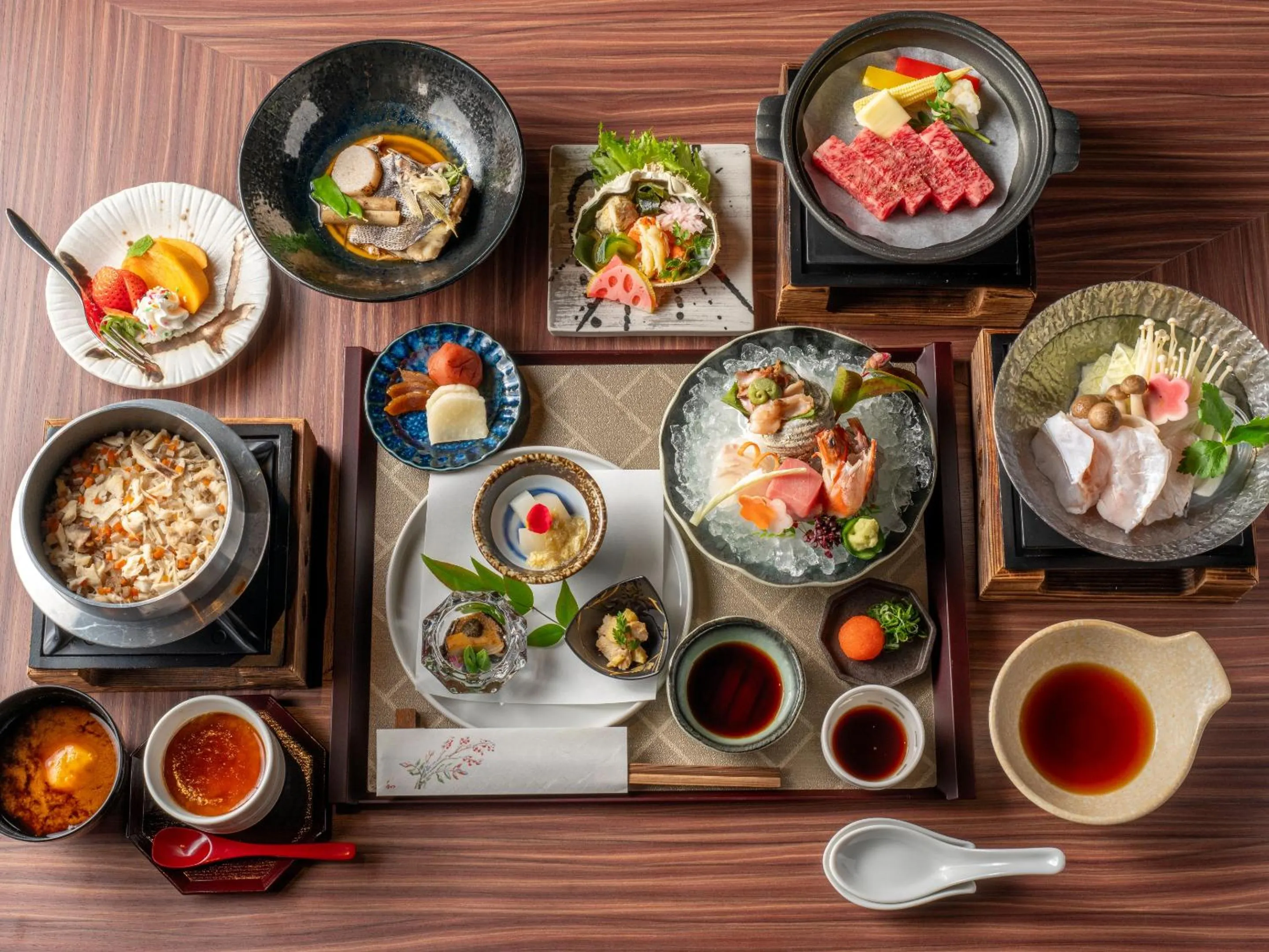 Dinner in FIVE SPRING RESORT THE SHIRAHAMA