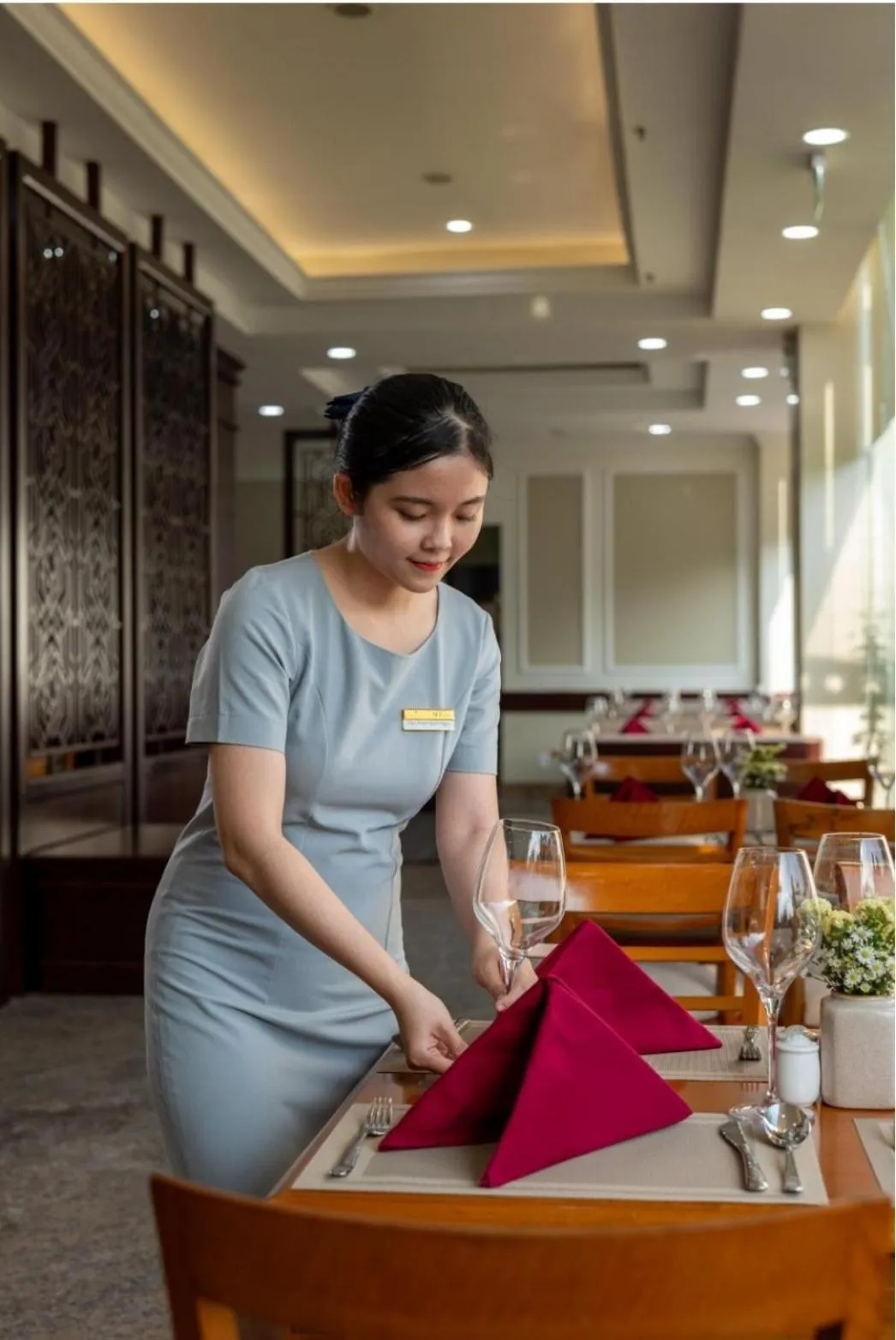 Restaurant/places to eat in The HUB Hotel - Airport