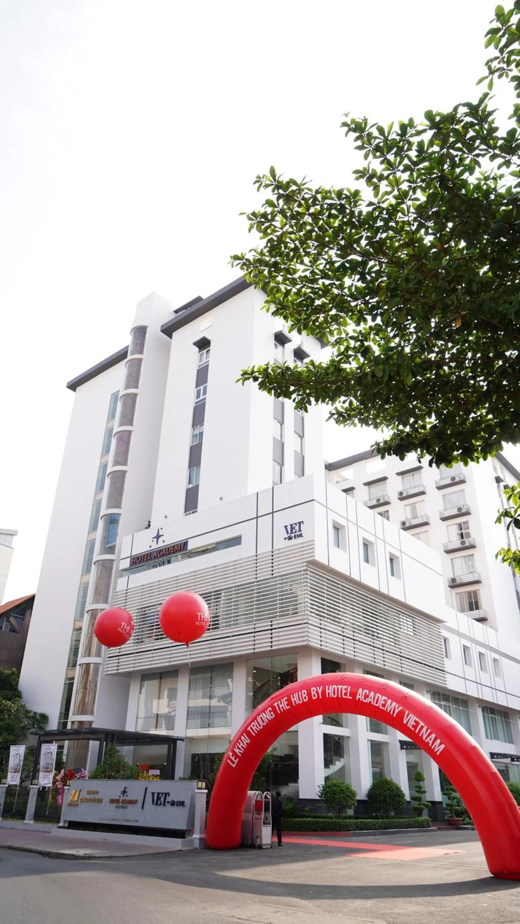 Property building in The HUB Hotel - Airport