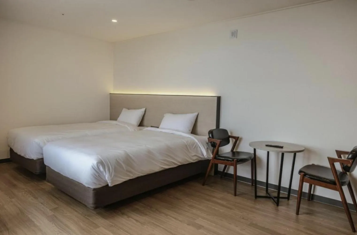 Bed in Lemain Hotel Seogwipo